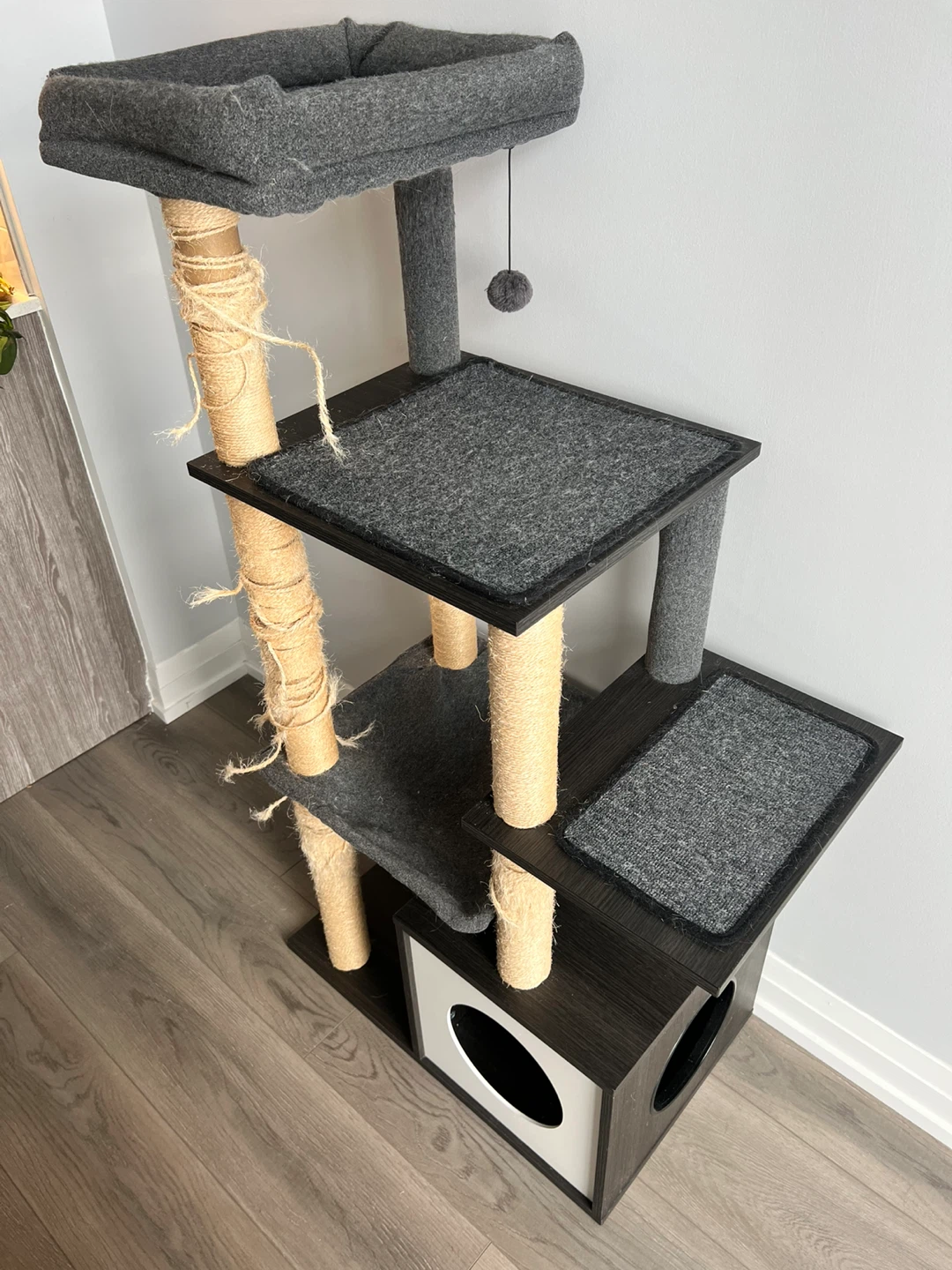 MUST GO BY MONDAY! - cat tree - photo 2