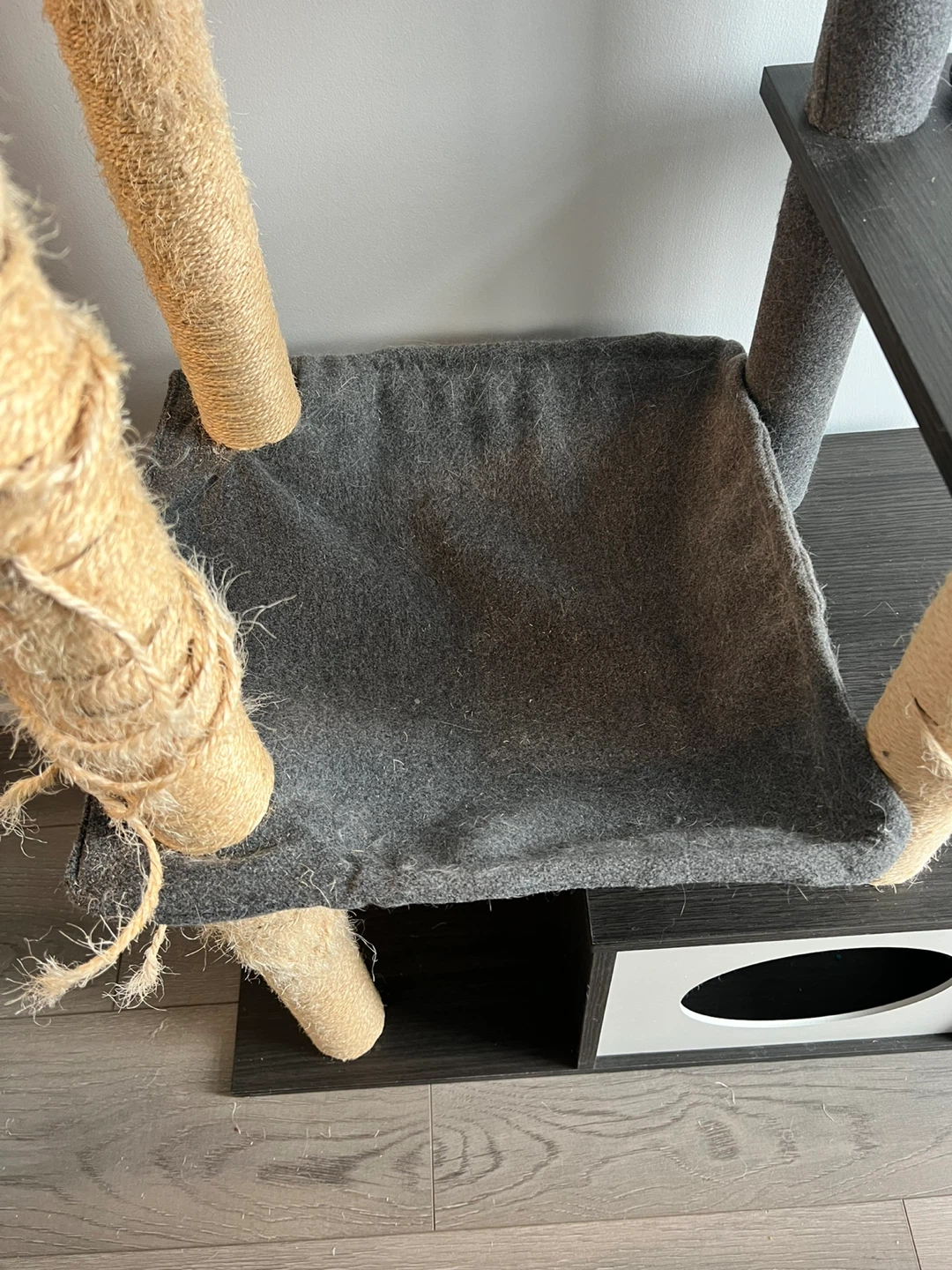 MUST GO BY MONDAY! - cat tree - photo 4