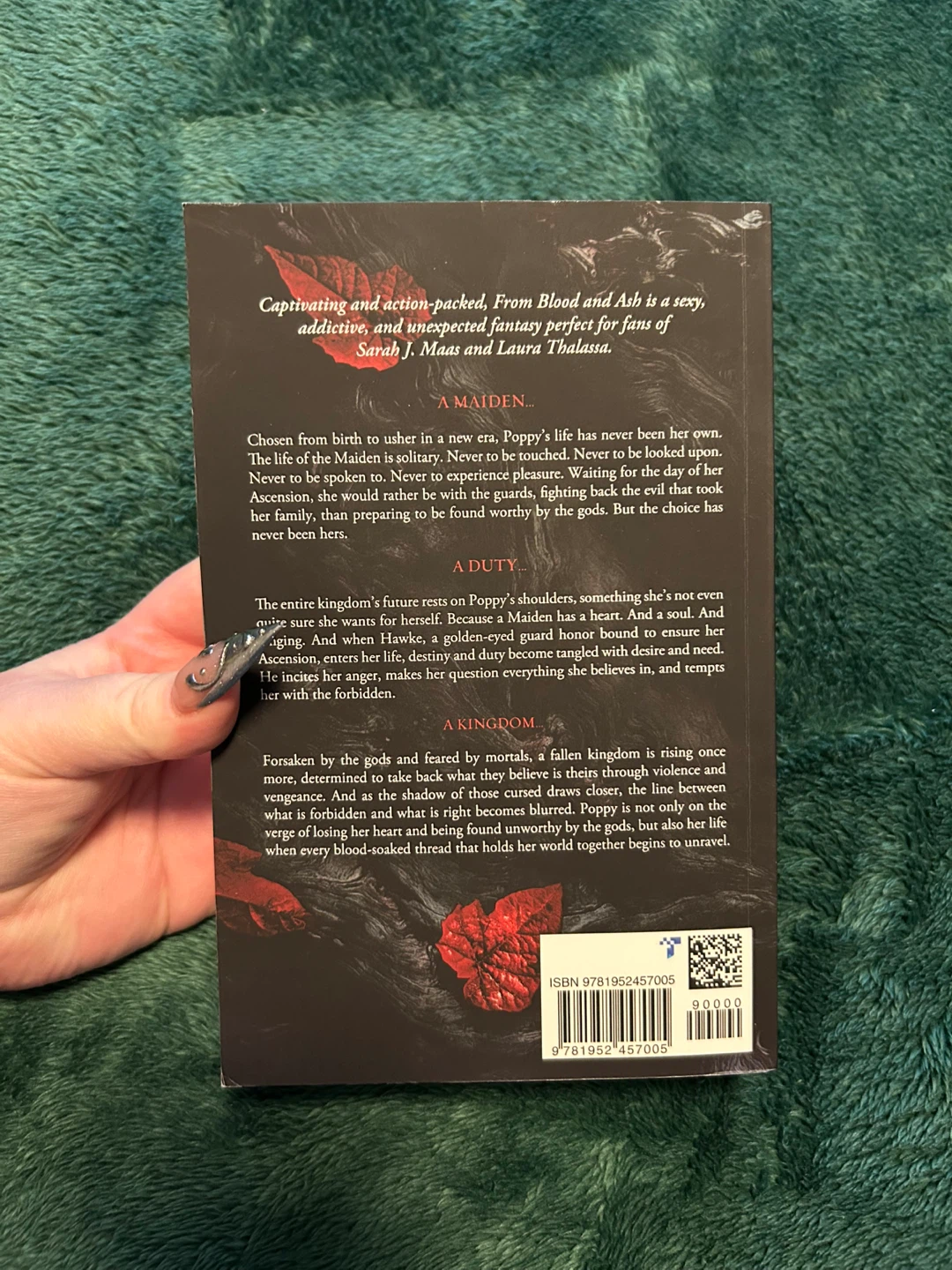 From Blood and Ash Jennifer L. Armentrout - photo 2