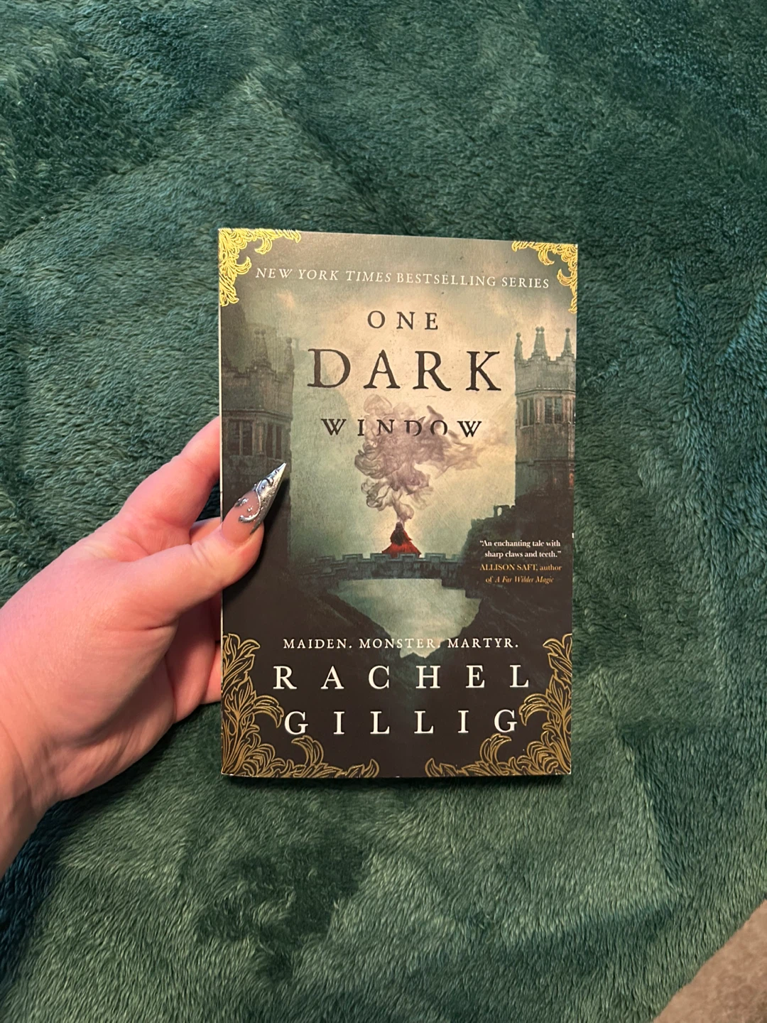 One Dark Window & Two Twisted Crowns Rachel Gillig - photo 2
