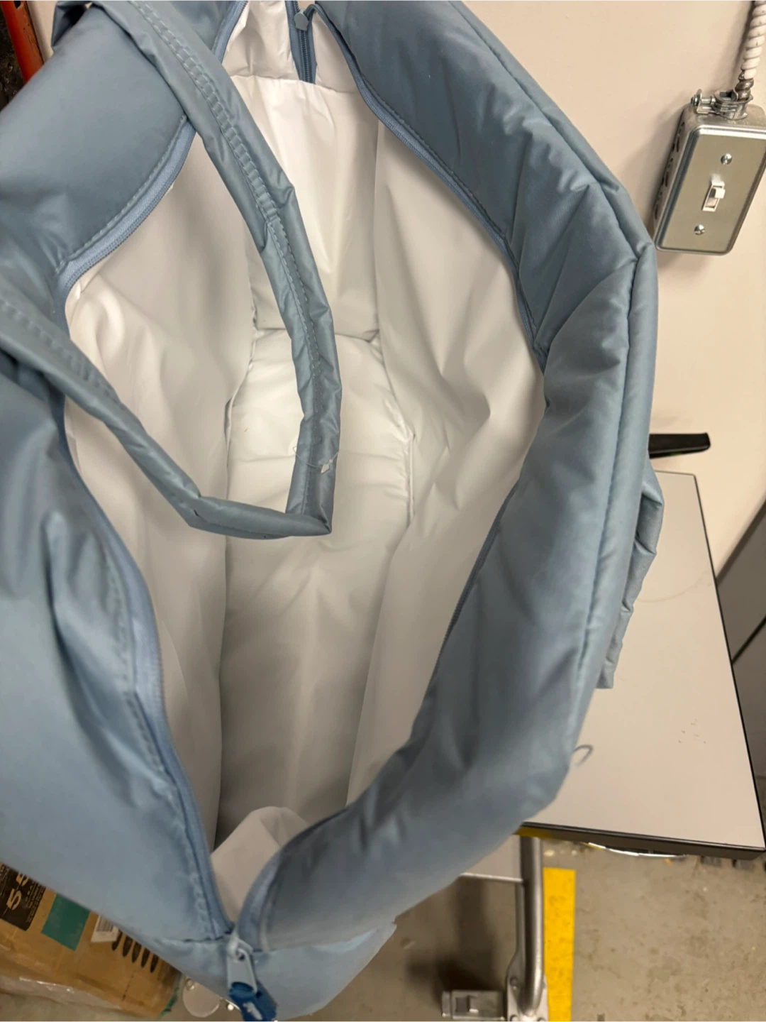 KeepCool Insulated Cooler Bag - photo 3