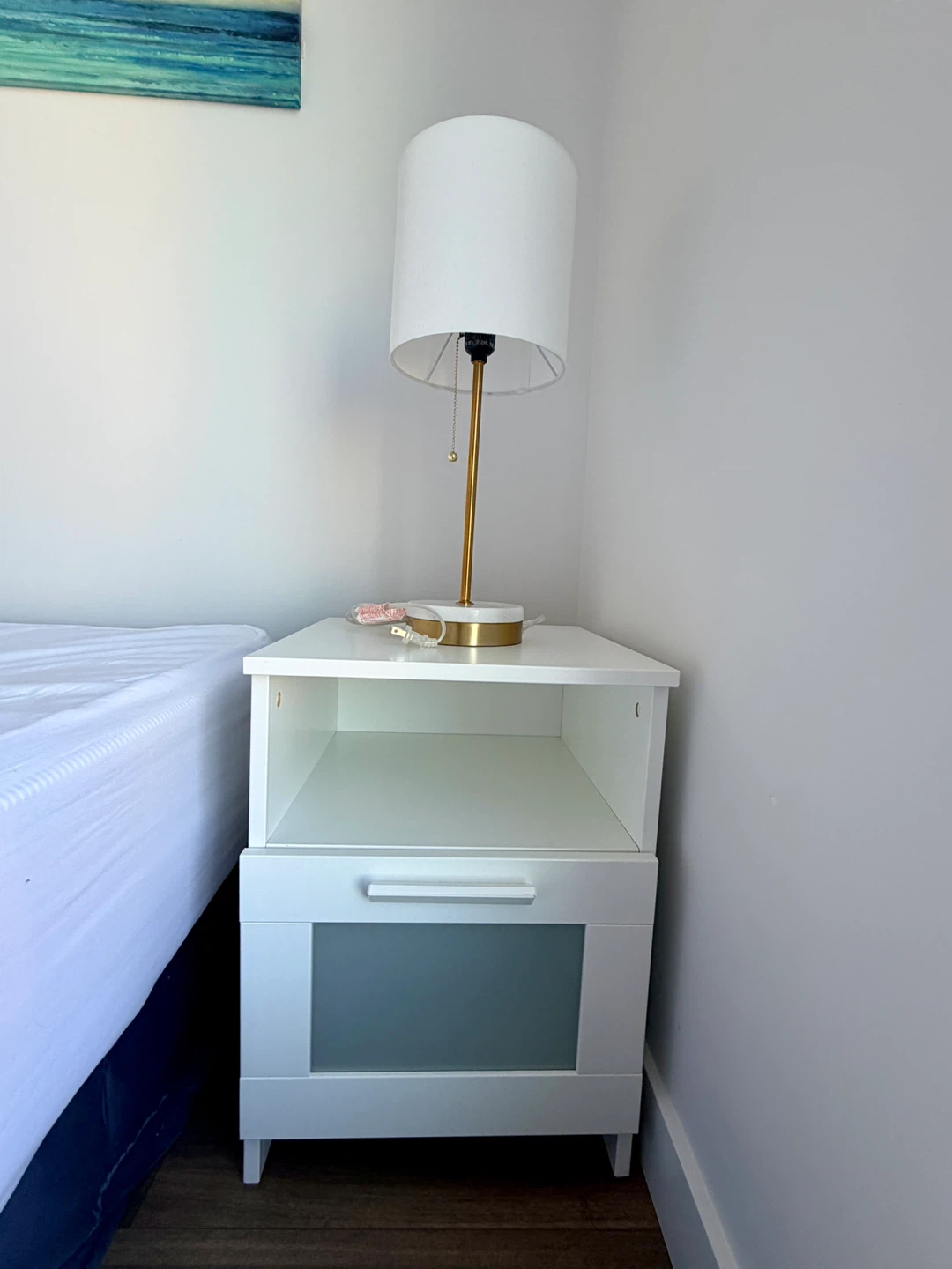 White Table Lamp with Gold Accent - photo 2