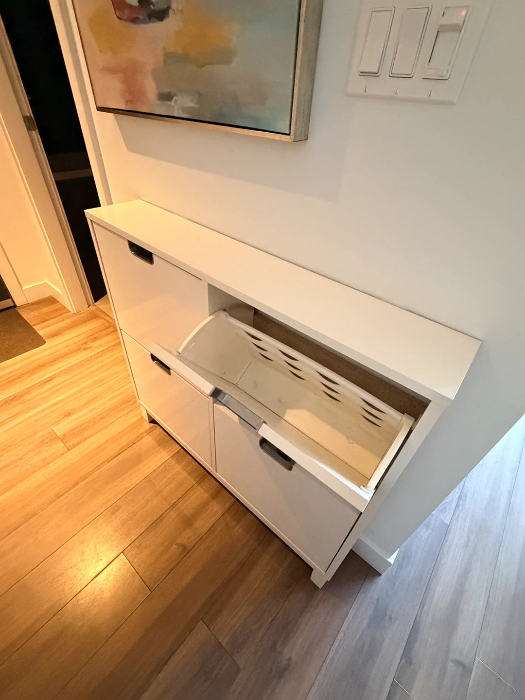White 4-Compartment Shoe Cabinet - photo 2