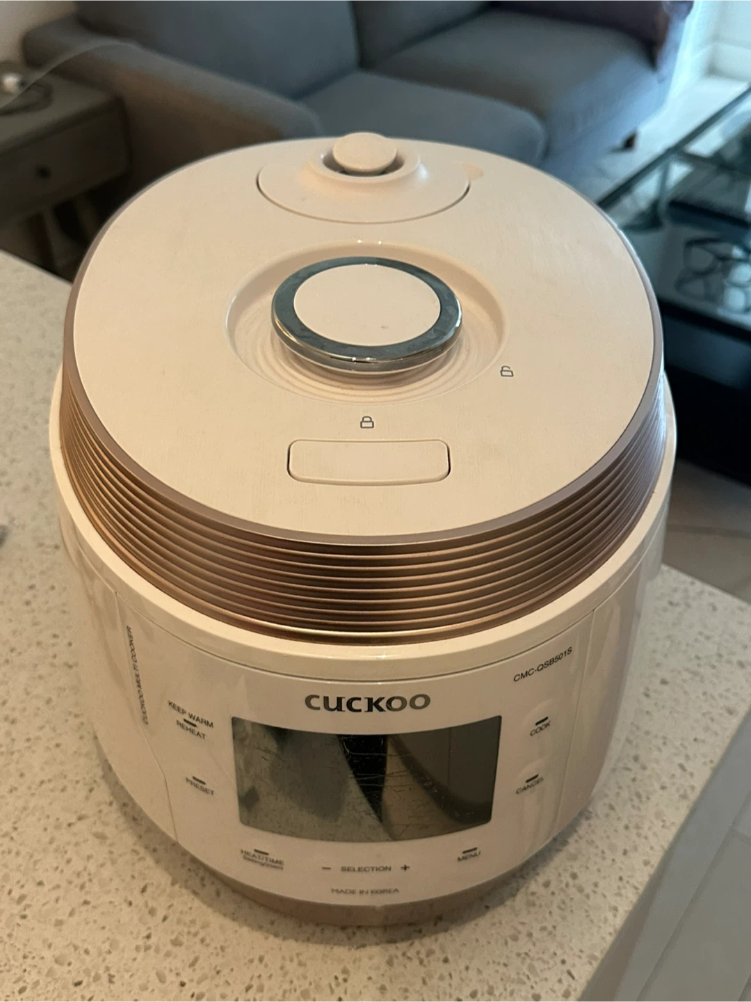 CUCKOO Electric Multi Pressure Cooker CMC-QS8501S Gold/White
