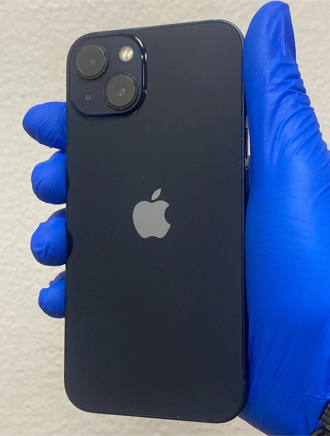 Apple iPhone 13 - 256GB - Excellent Condition - Like New