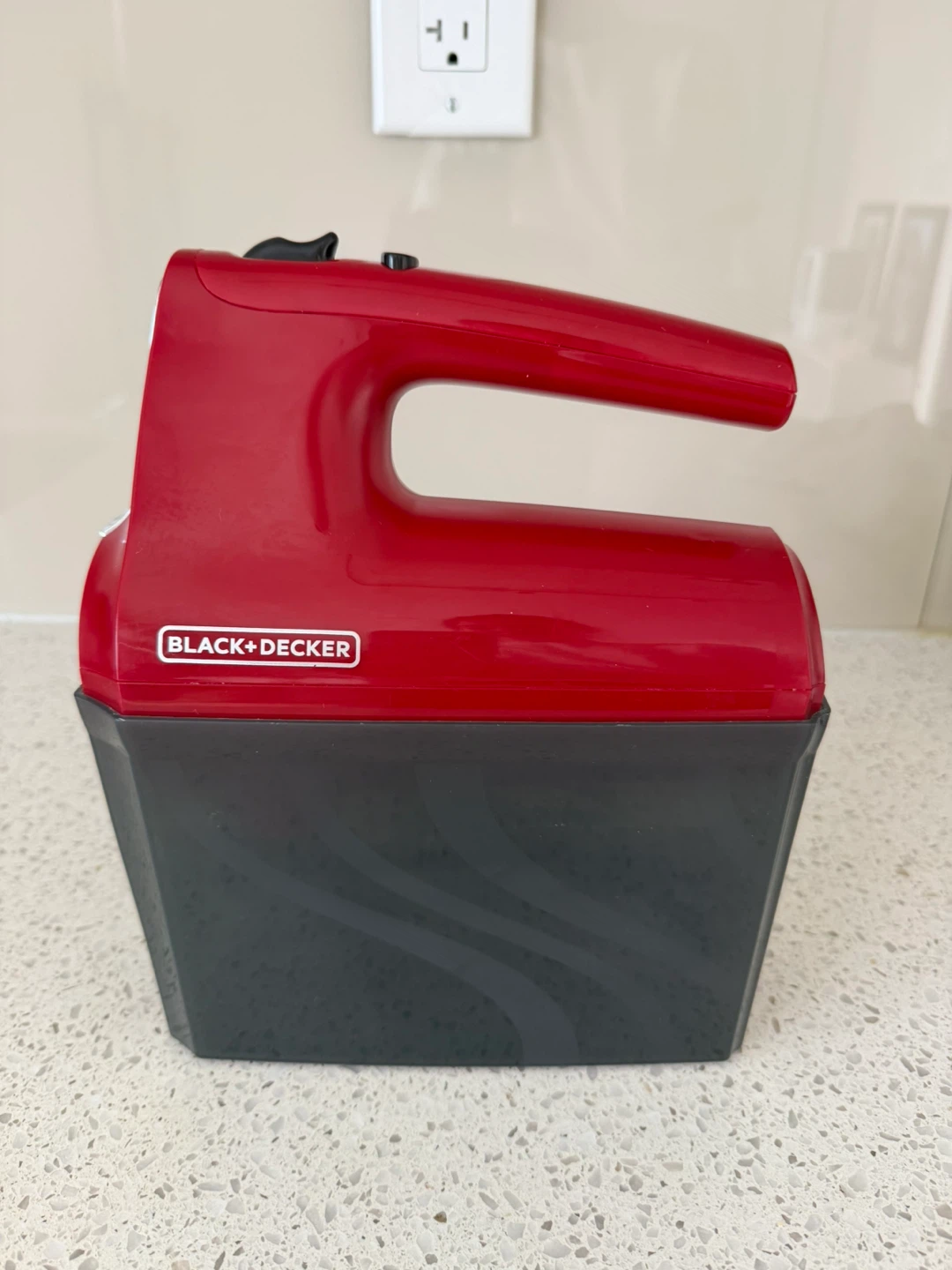 Black+Decker Hand Mixer - Red - photo 4