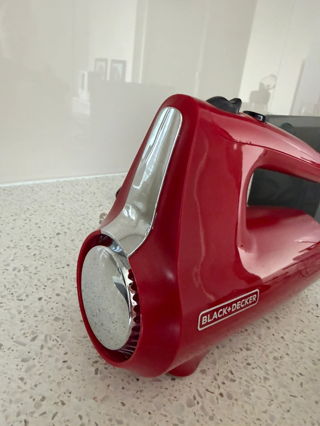 Black+Decker Hand Mixer - Red - photo 3