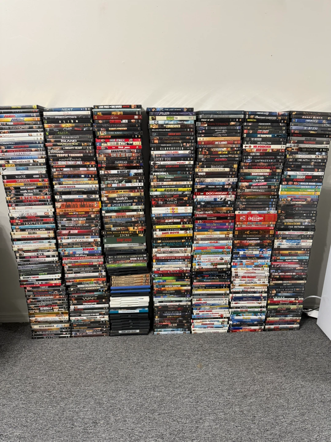 500 Assorted DVD Movie Collection lot