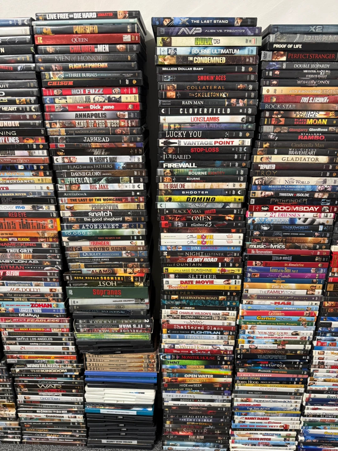 500 Assorted DVD Movie Collection lot - photo 3
