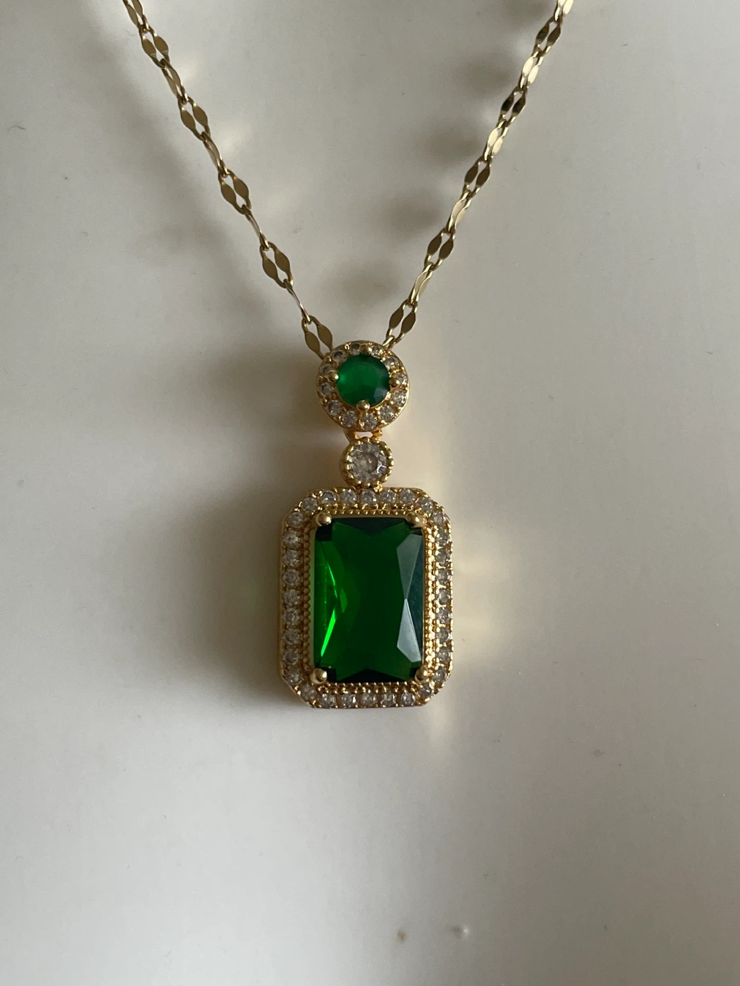 Gold Tone Necklace with Emerald Cut Green Pendant - photo 2