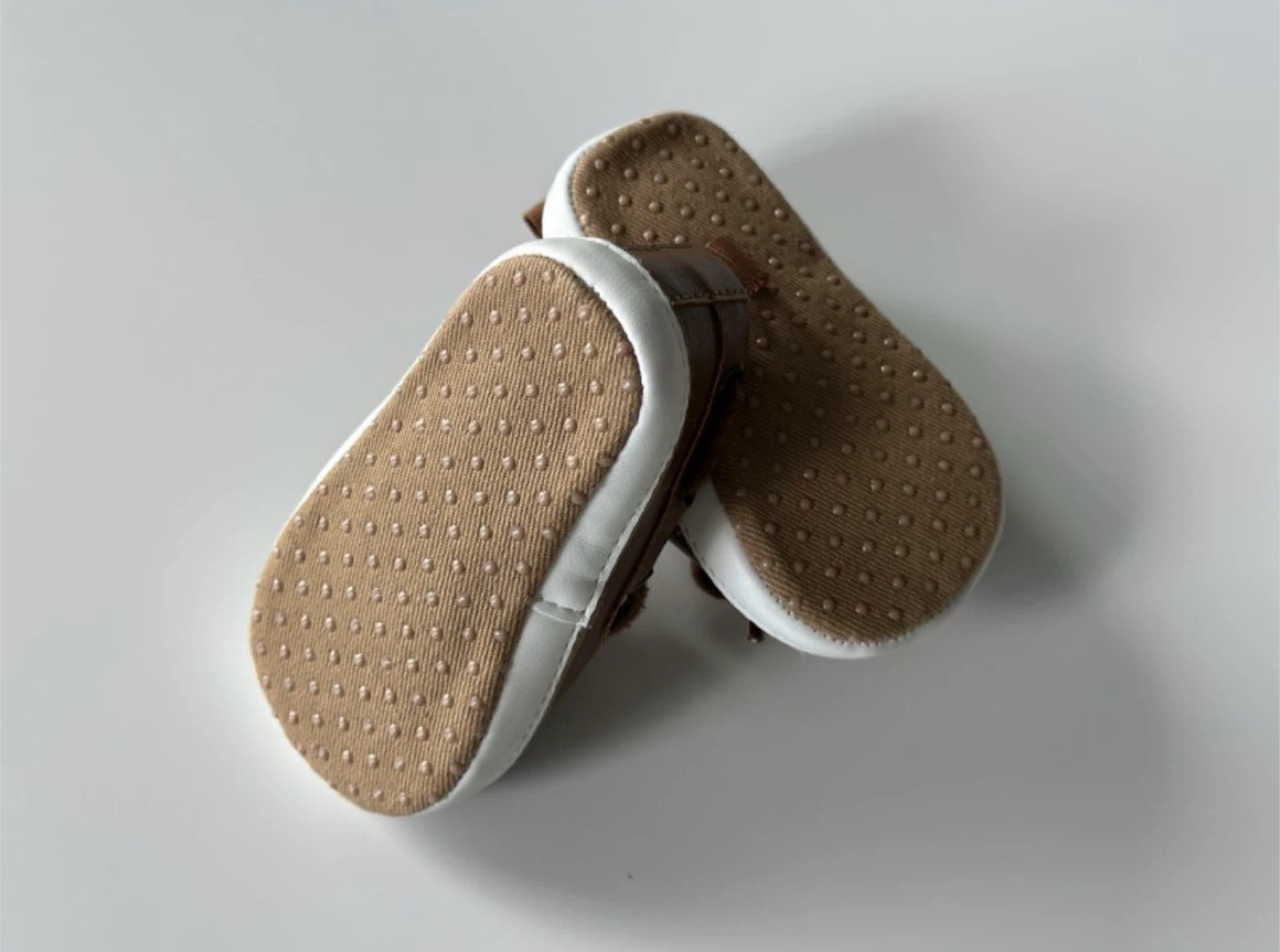 Old Navy Brown Crib Shoes - Infant Size 3-6 Months - photo 2