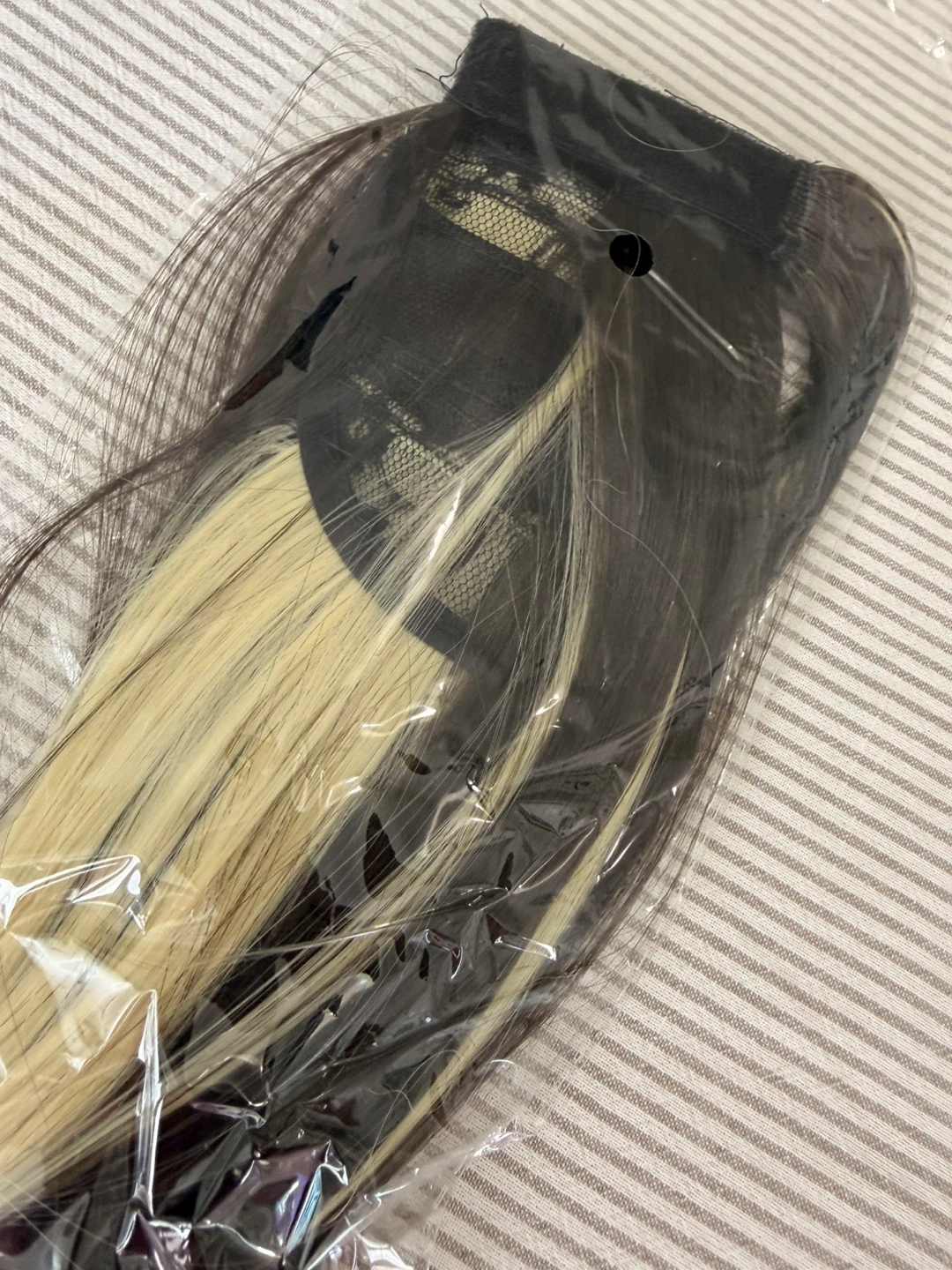 Clip-in Hair Extensions - Dark Brown with Blonde Highlights - photo 3
