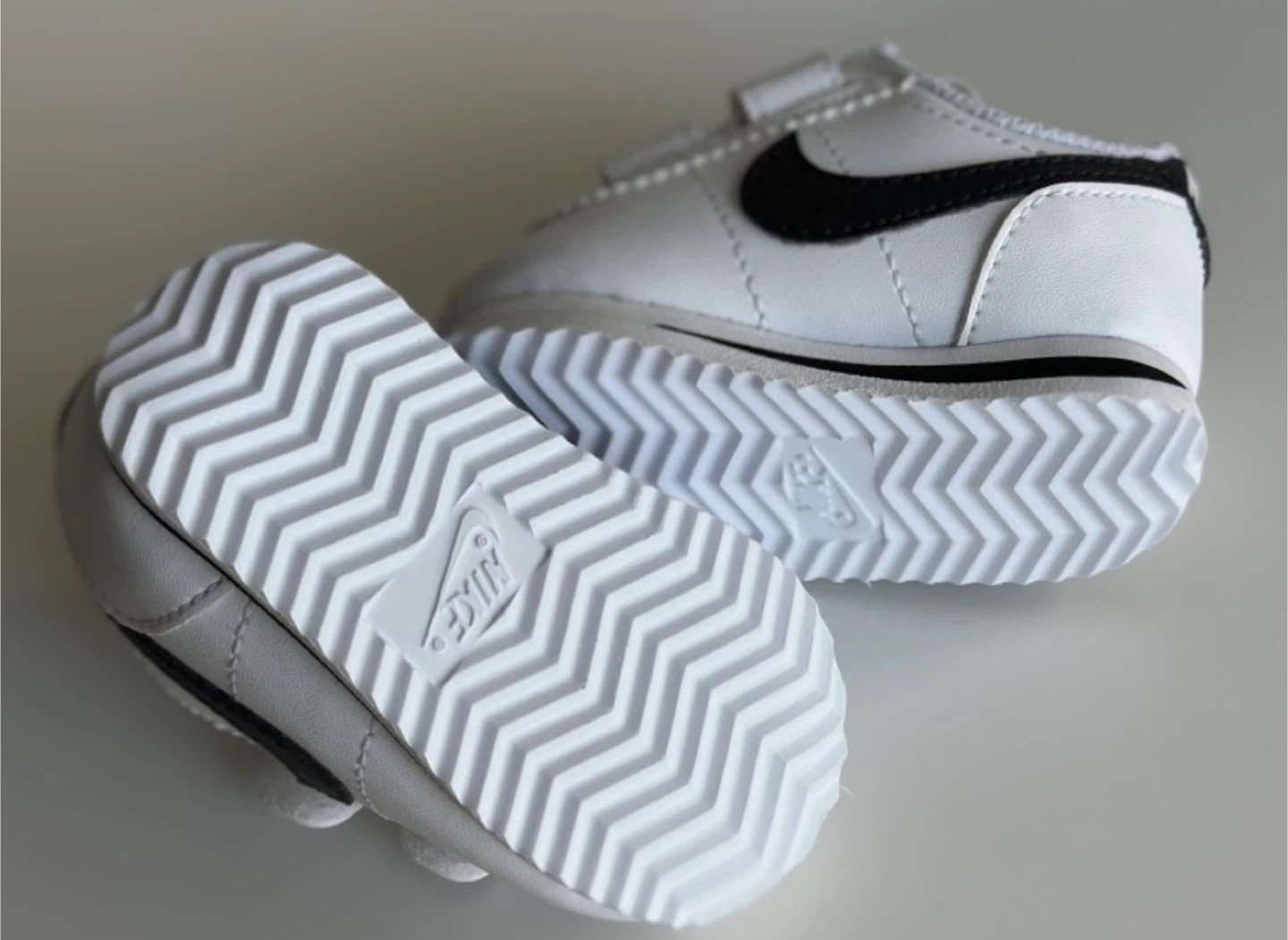 Nike Cortez Shoes Size 2C White/Black - photo 4