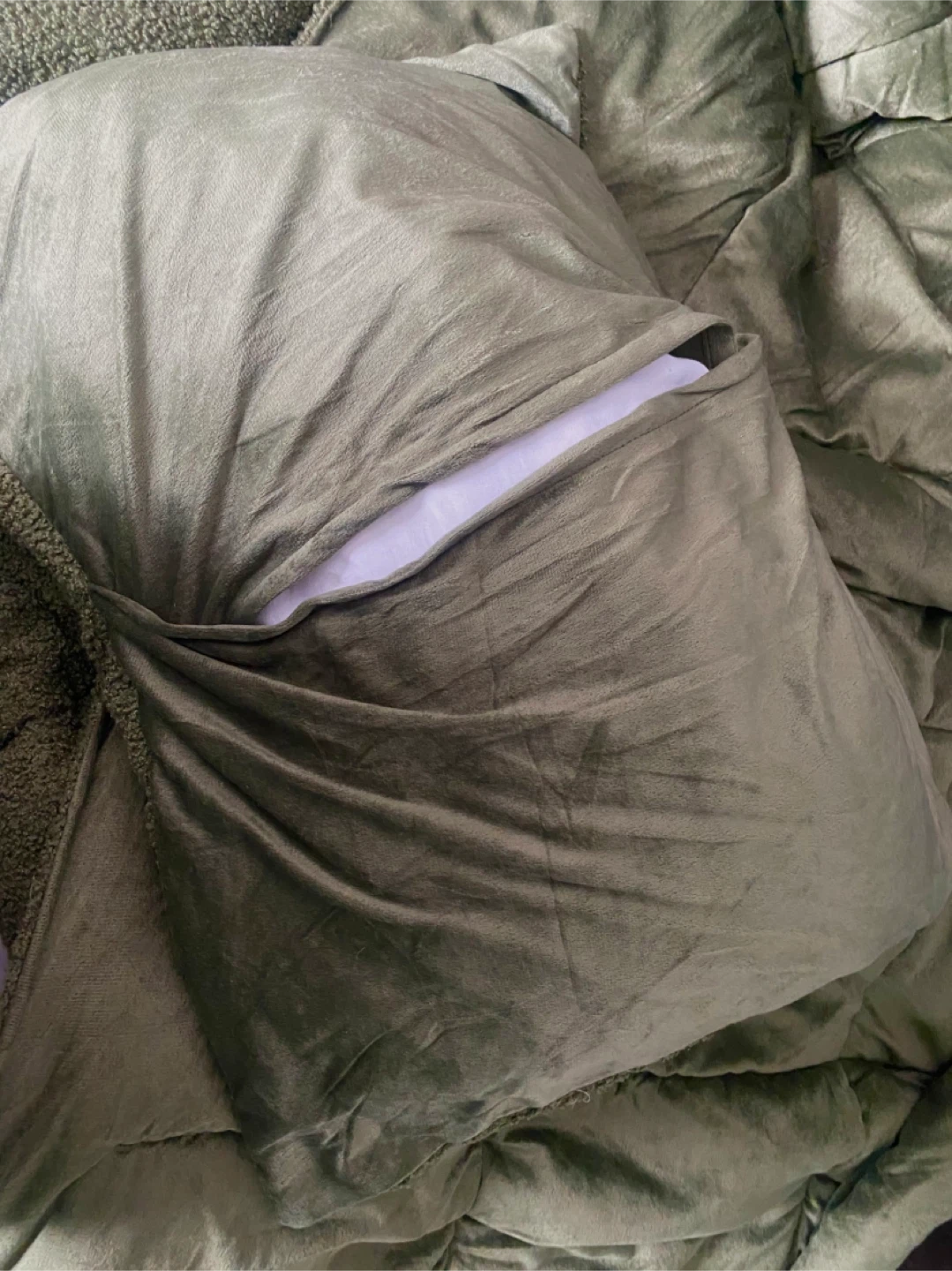 forest green comforter & pillow covers, black sheet included - photo 5