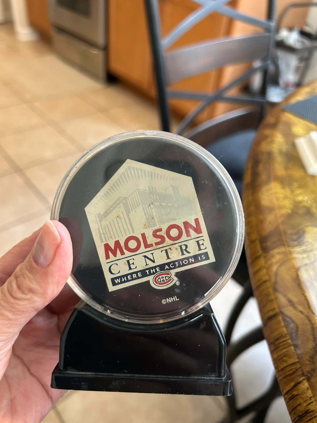 NHL Molson Centre Hockey Puck Display - photo 2