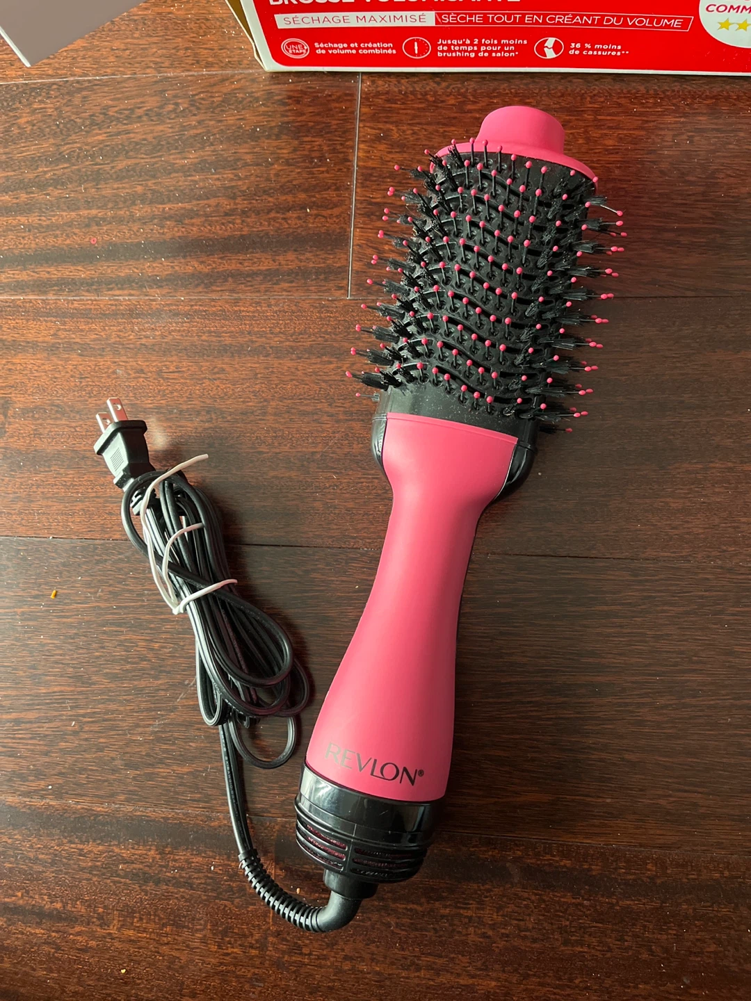 Revlon One-Step Volumizer Hair Dryer Brush – Like New w/ Box - photo 2
