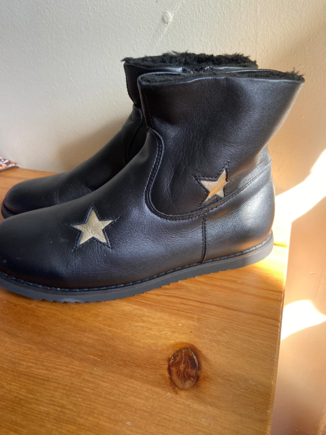 Old Soles Black Leather Star Boots Size 35 - photo 3