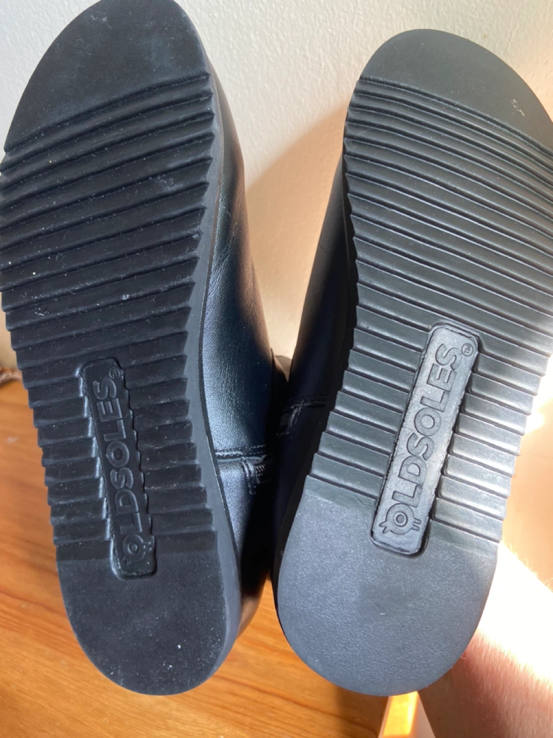 Old Soles Black Leather Star Boots Size 35 - photo 2