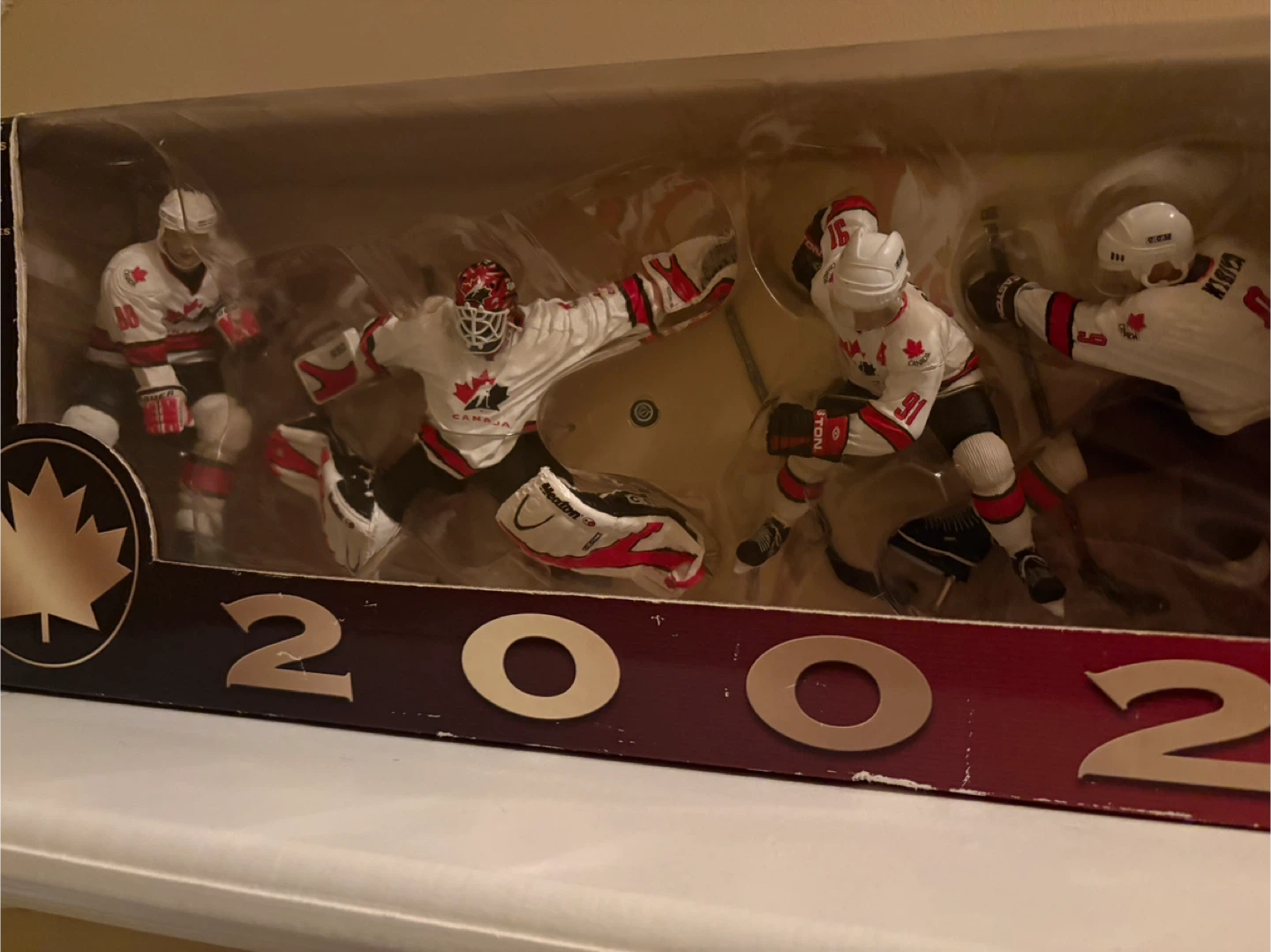 Team Canada 2002 Gold Medal Hockey Team McFarlan figures - photo 2