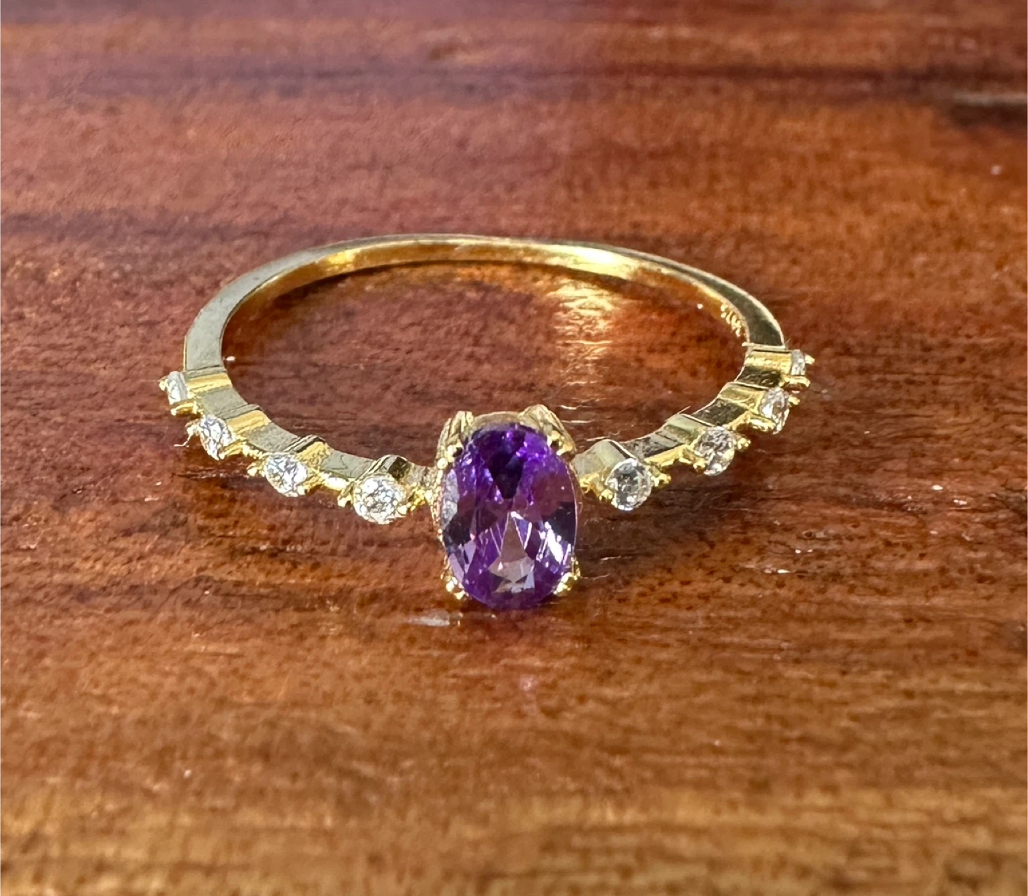 Dainty  Accent Ring - New - Size 7 - $7 - East York