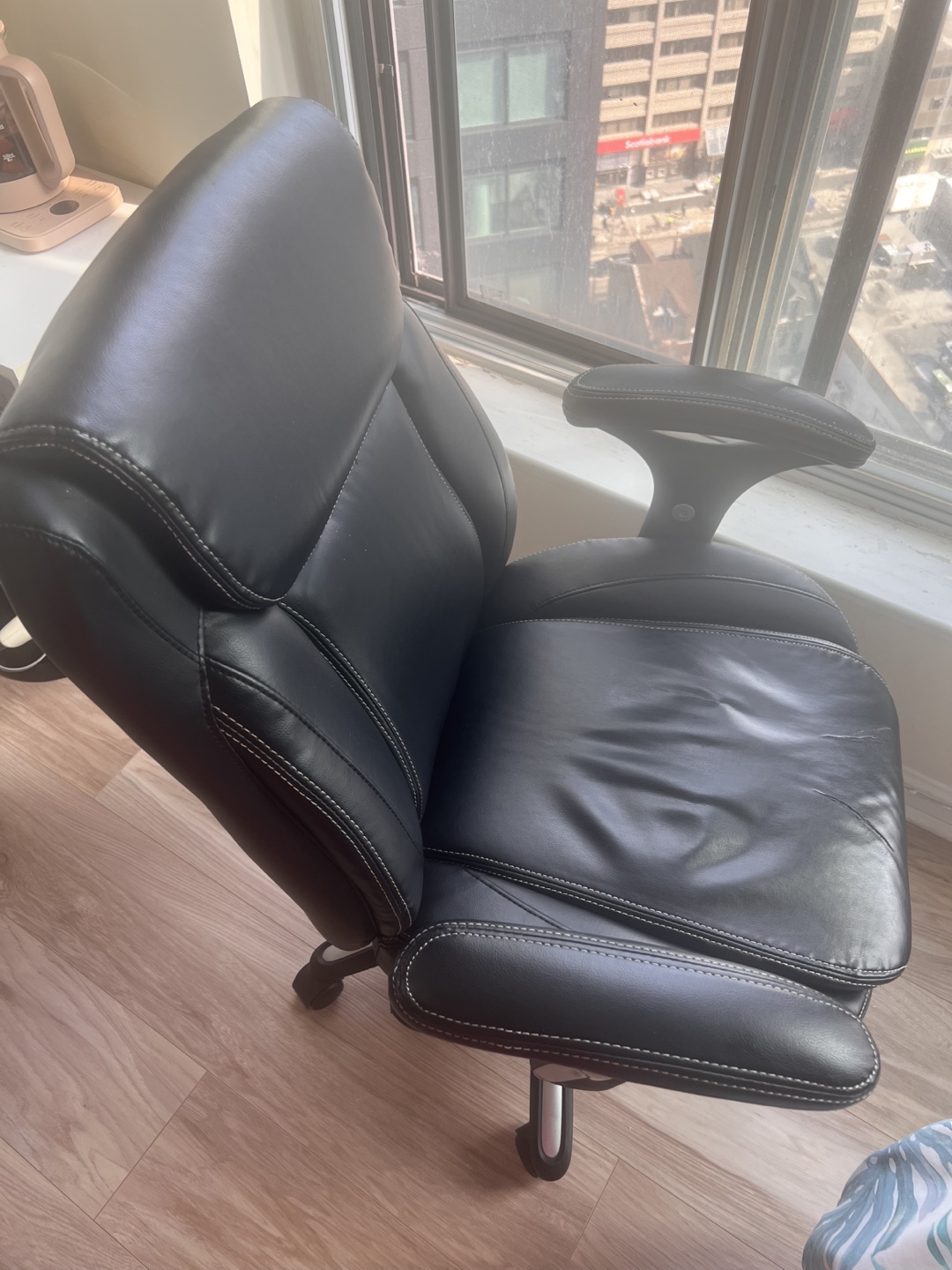 Comfort EZ Black Office Chair - photo 4