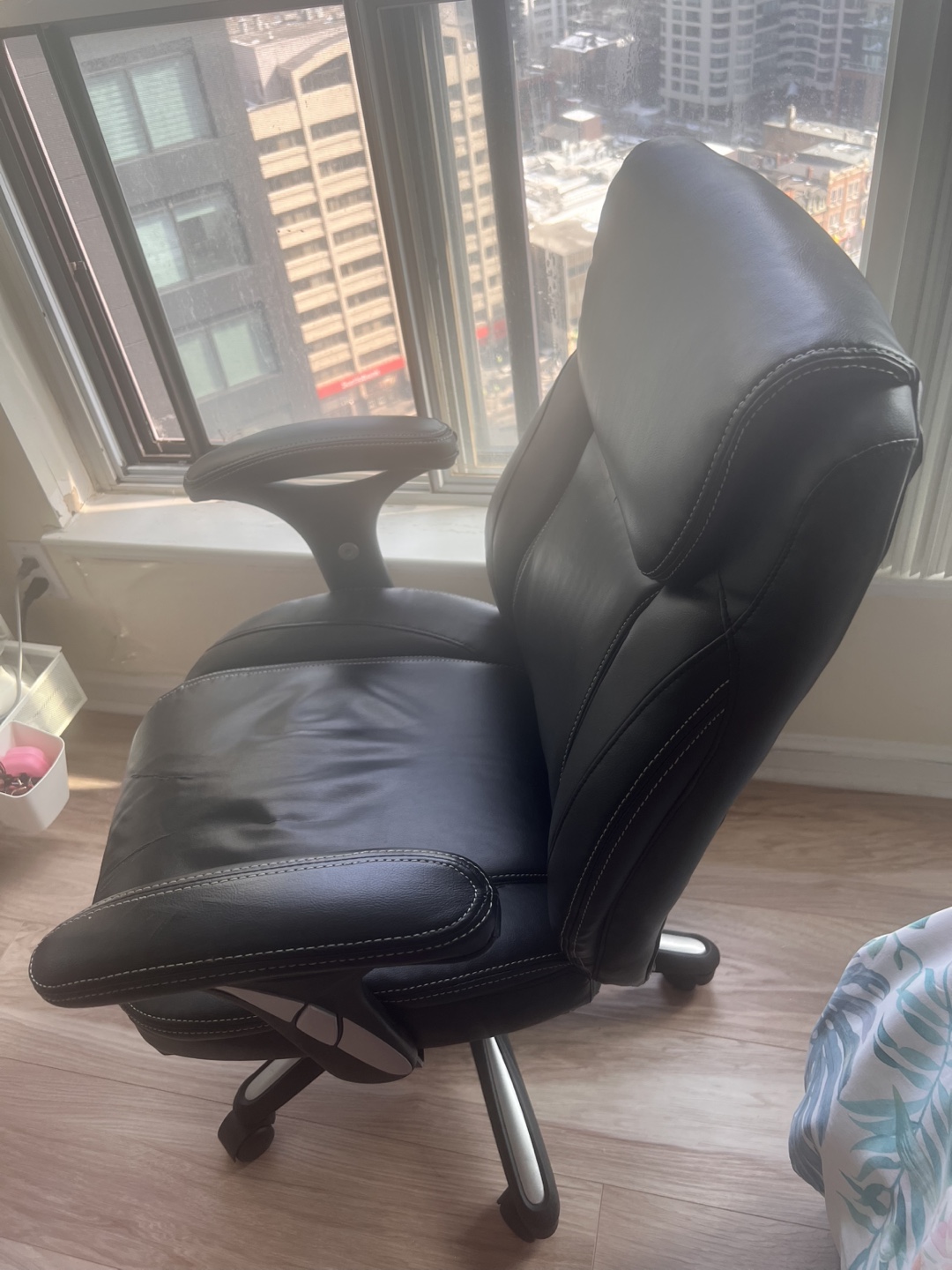 Comfort EZ Black Office Chair - photo 2