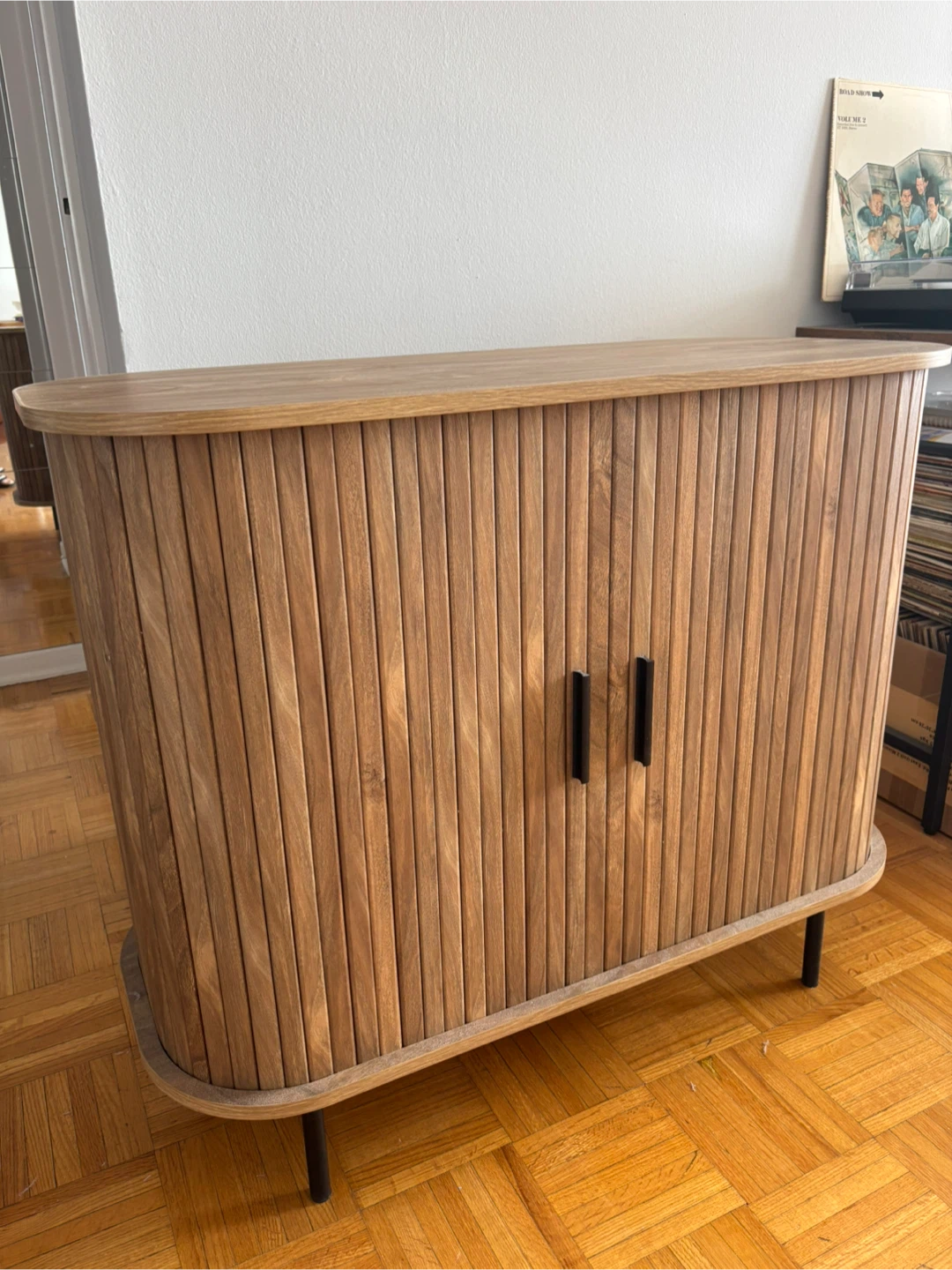VERY GOOD CONDITION!!Console table with roller doors