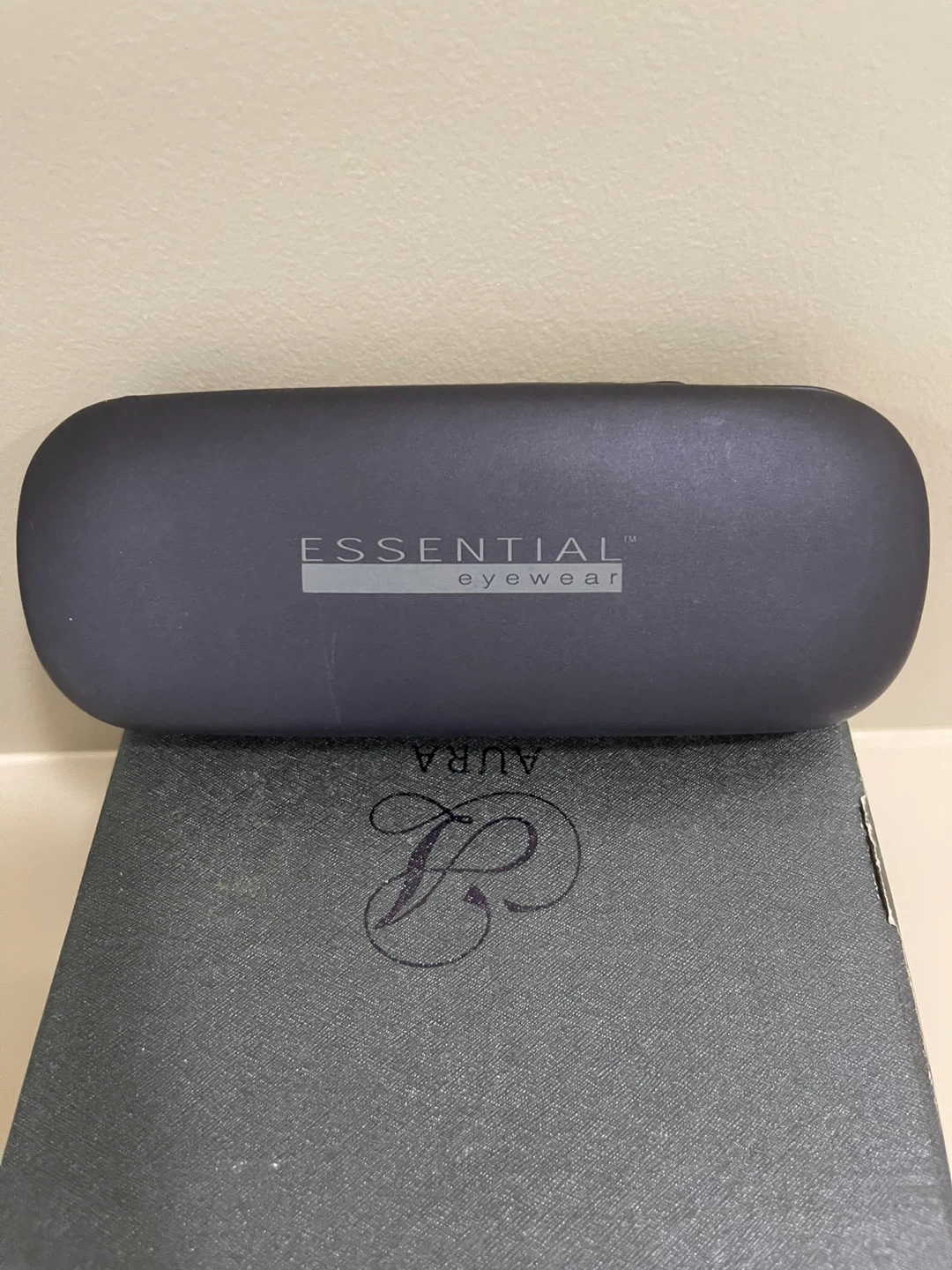 NEW SALE-Marc Jacobs Eyeglass Case + FREE CASE + Cleaning Cloth - photo 5