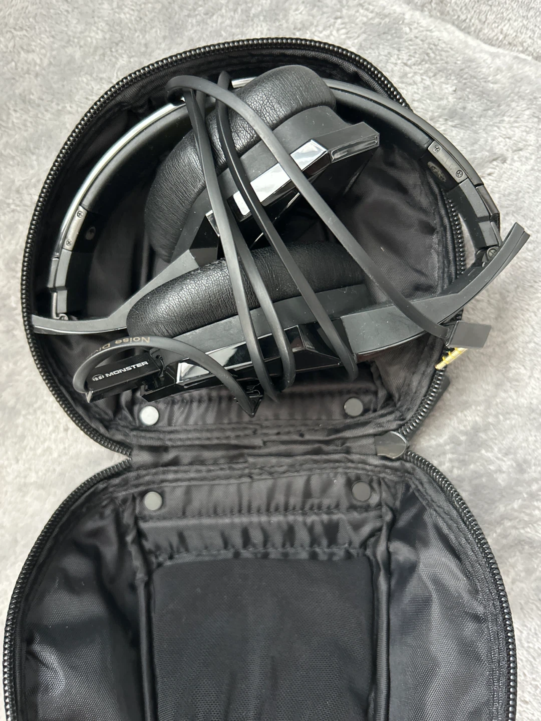 Diesel x Monster Over-Ear Headphones - photo 2