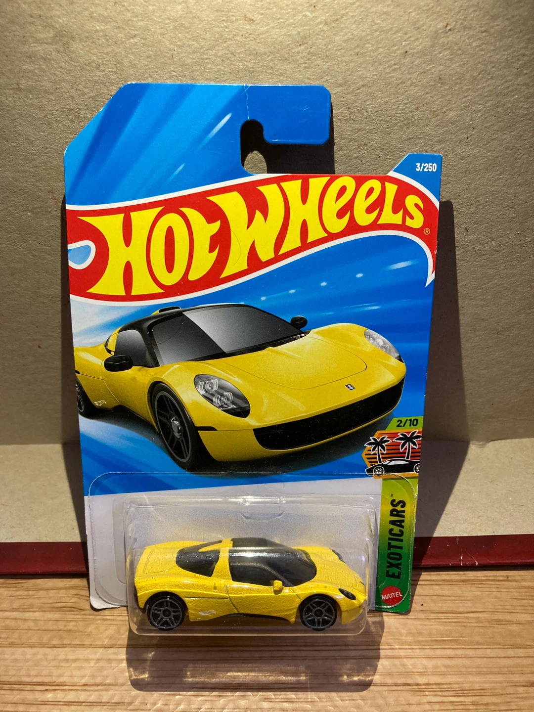 Hot Wheels / Gordon Murray Automotive T.33 / Yellow