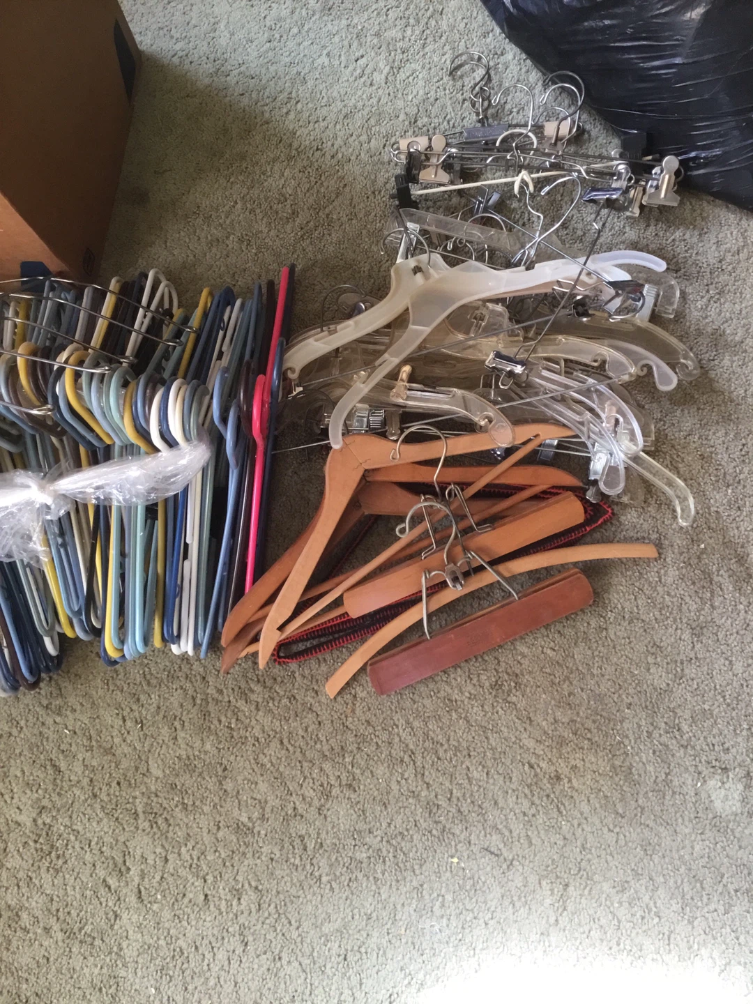 FREE Hangers - photo 2