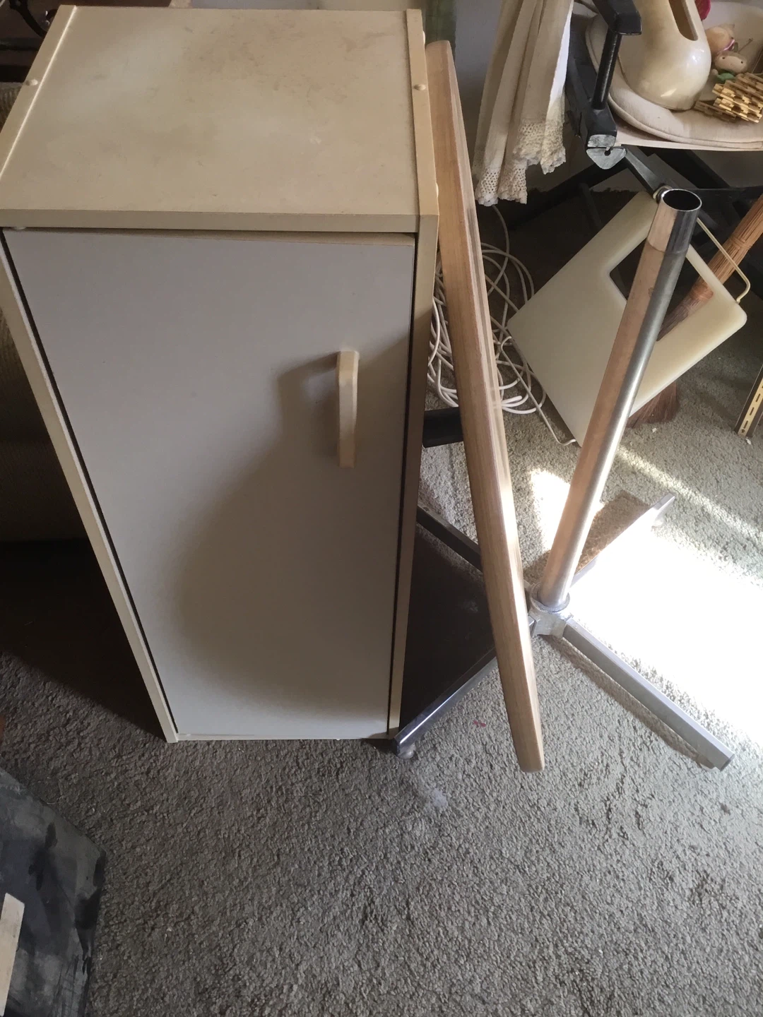 Small cabinet 🧡