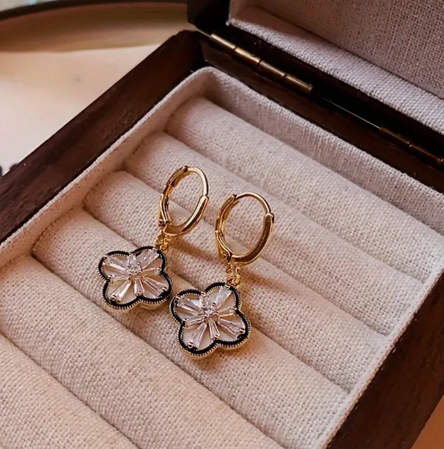 Gold tone earrings new