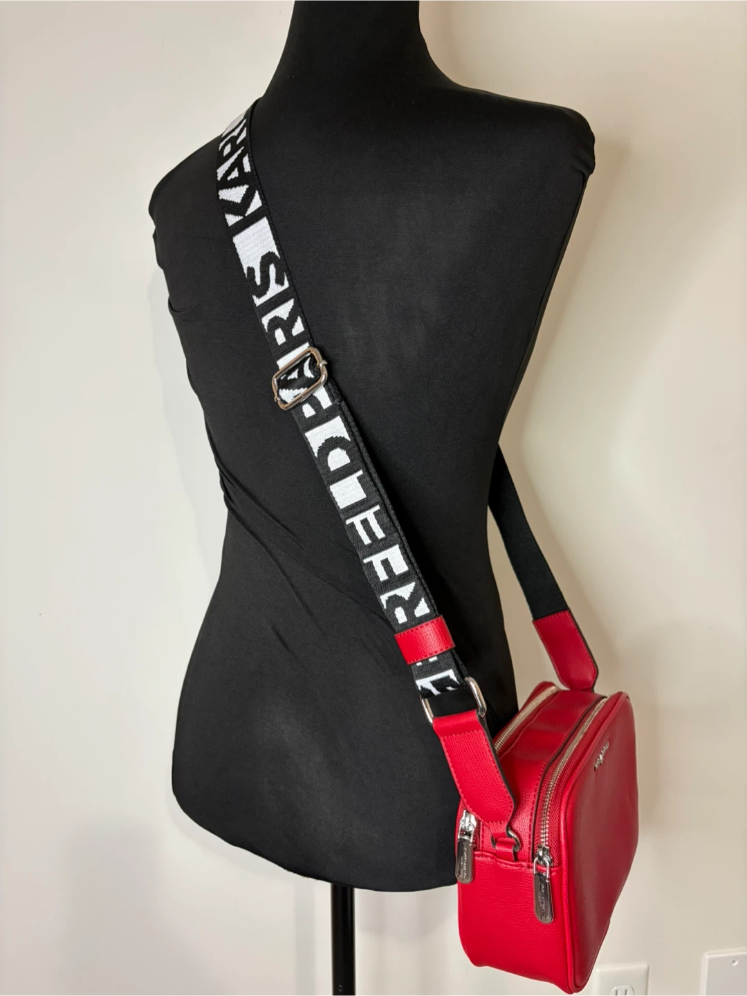 Karl Lagerfeld Red Crossbody bag (Like NEW!)🧡 - photo 2