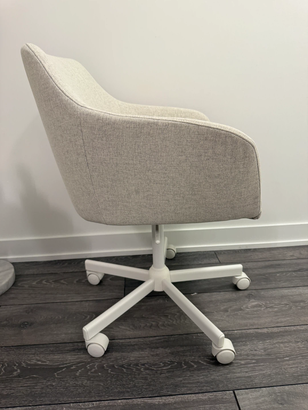 Office Chair with Wheels - photo 2