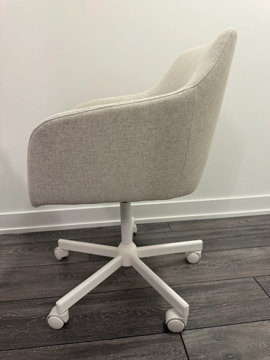 Office Chair with Wheels - photo 3