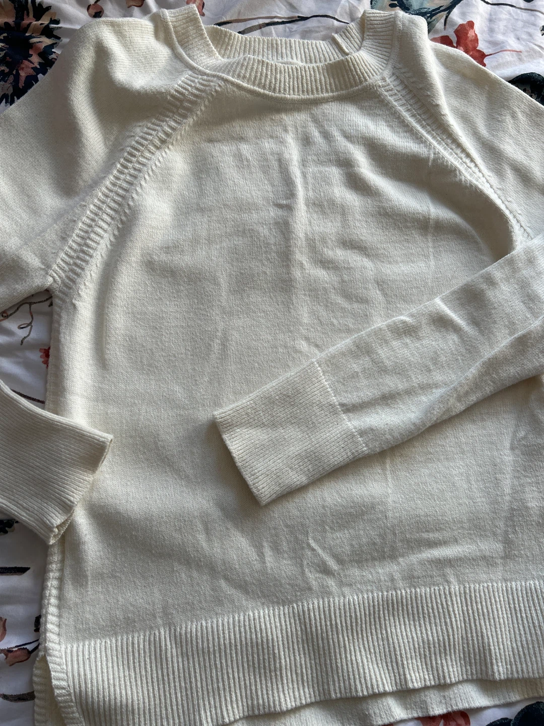 Banana Republic Cream Knit Sweater - Size S - photo 2