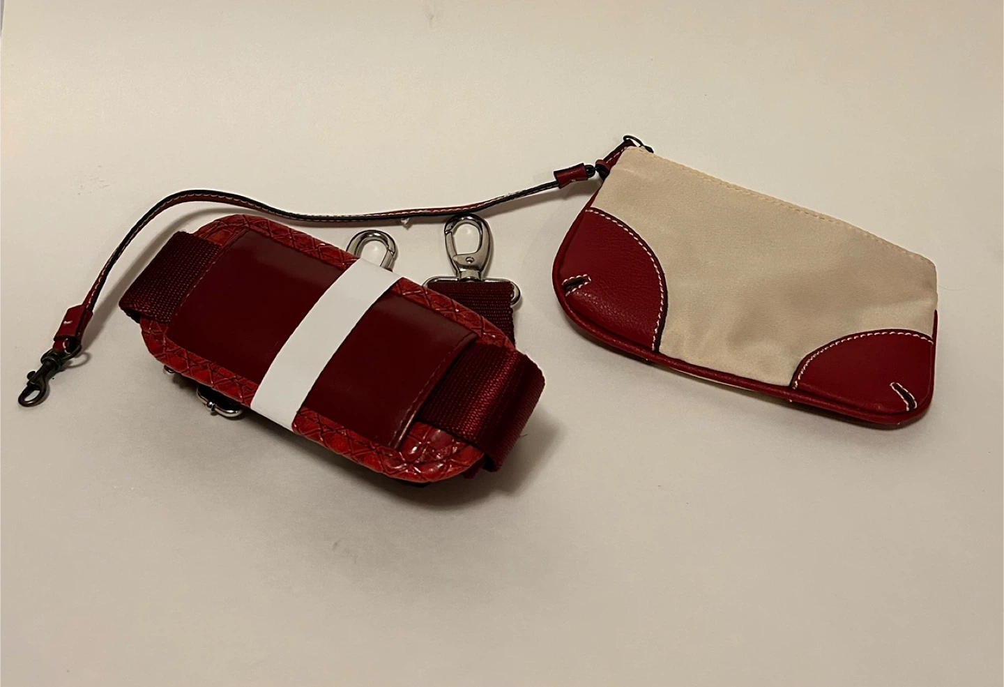 Canon Red Leather Camera Bag with Accessories - photo 2