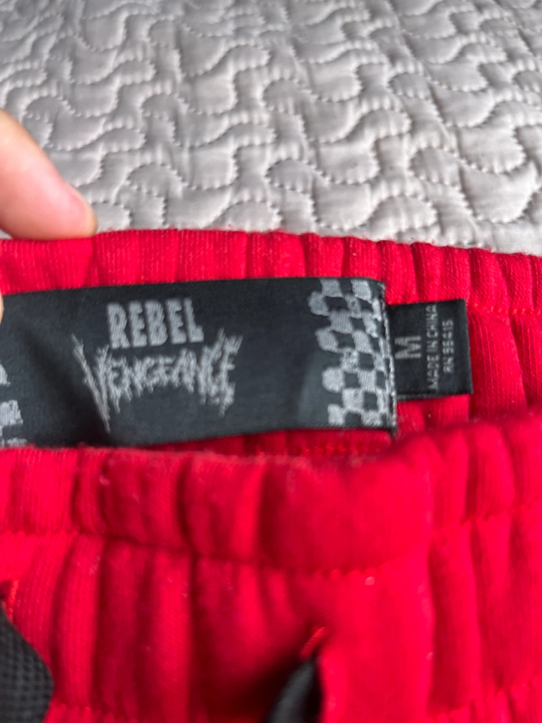 Rebel Vengeance Red Graphic Sweatpants Size M - photo 2