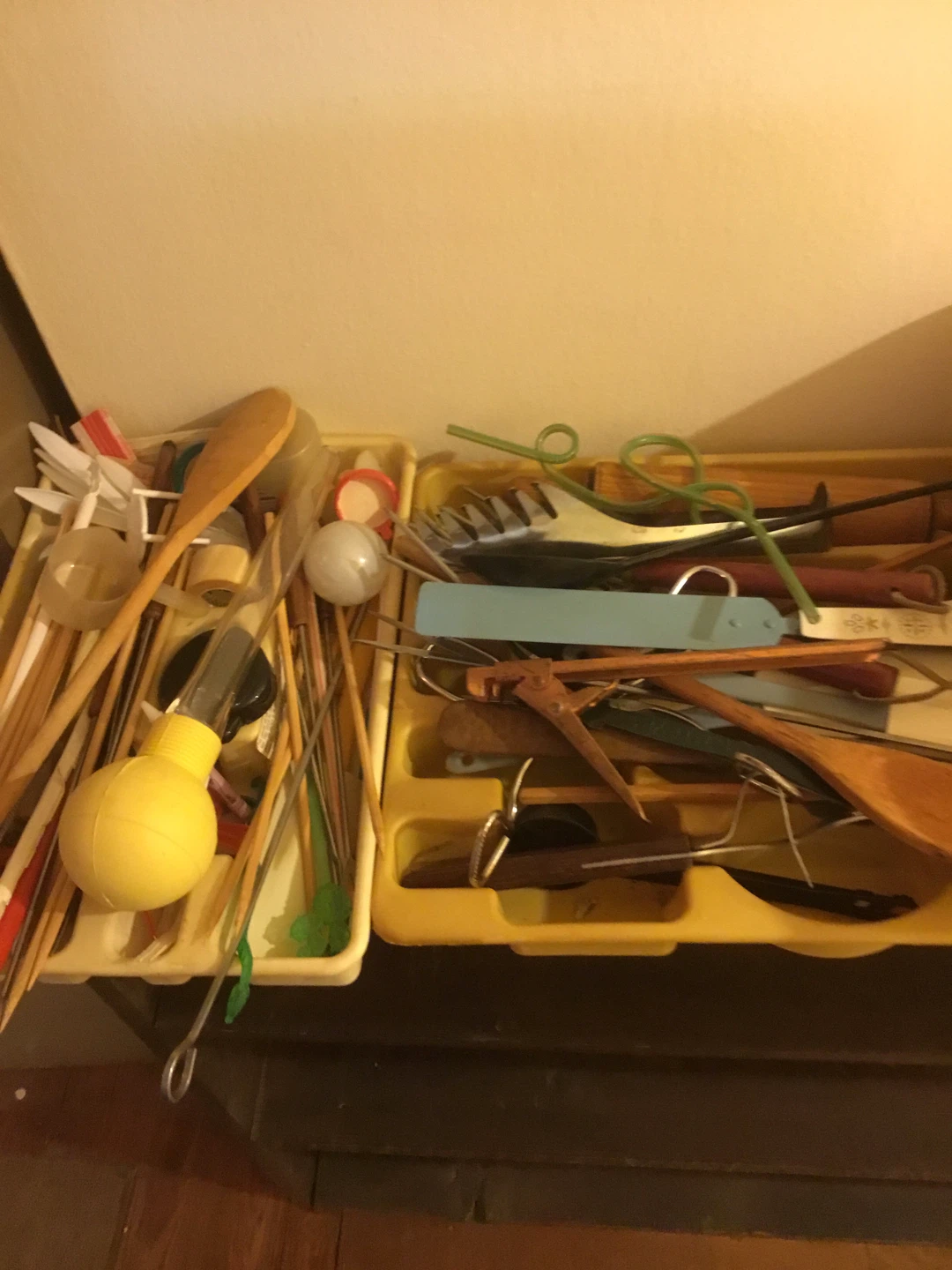 Kitchen utensils and drawer organizers