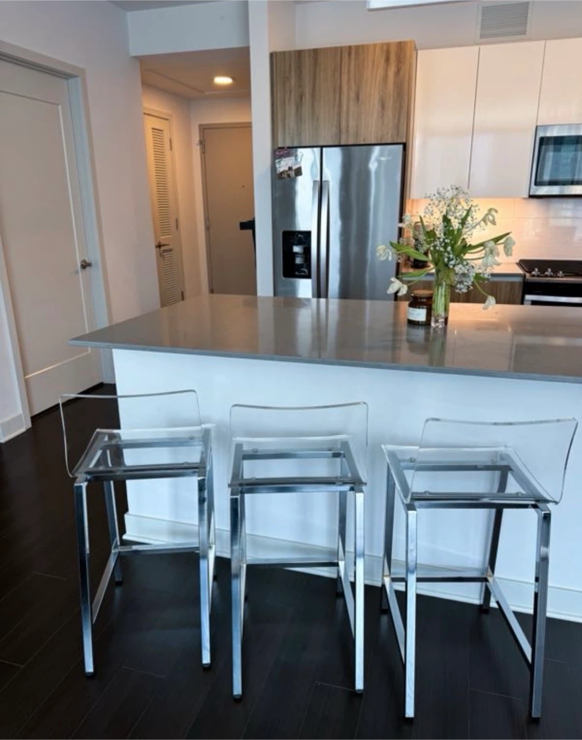 Clear Acrylic and Chrome Bar Stools (Set of 3) - photo 2
