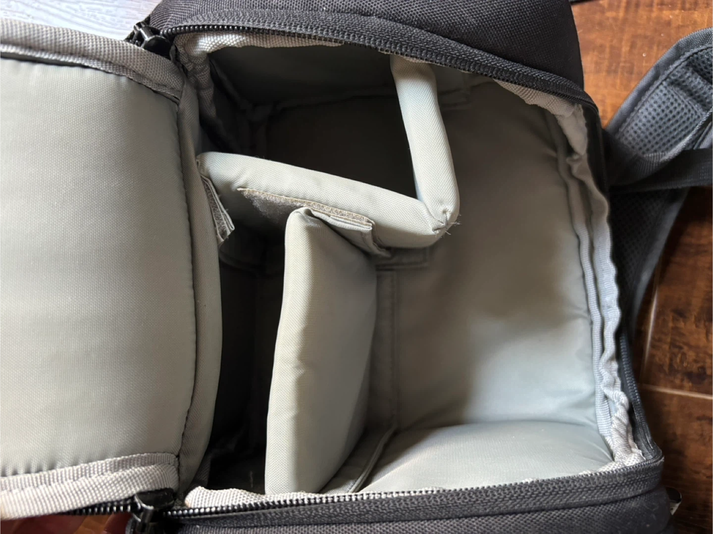 Lowepro Black & Red Camera Backpack - photo 5