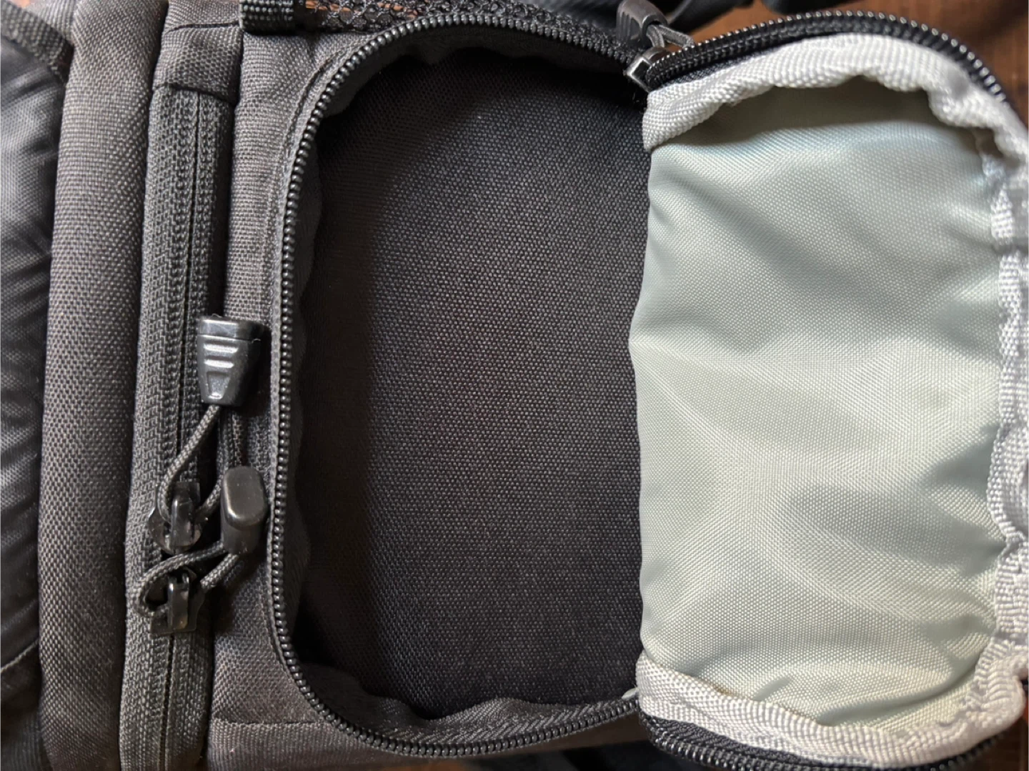 Lowepro Black & Red Camera Backpack - photo 4