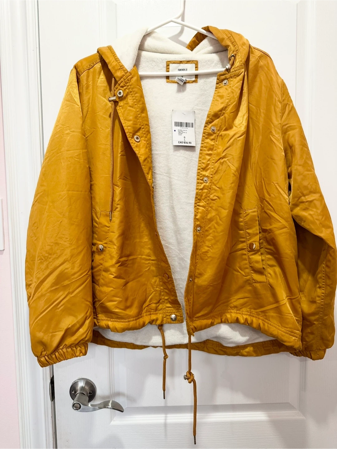 NEW Jacket (size L) 🧡