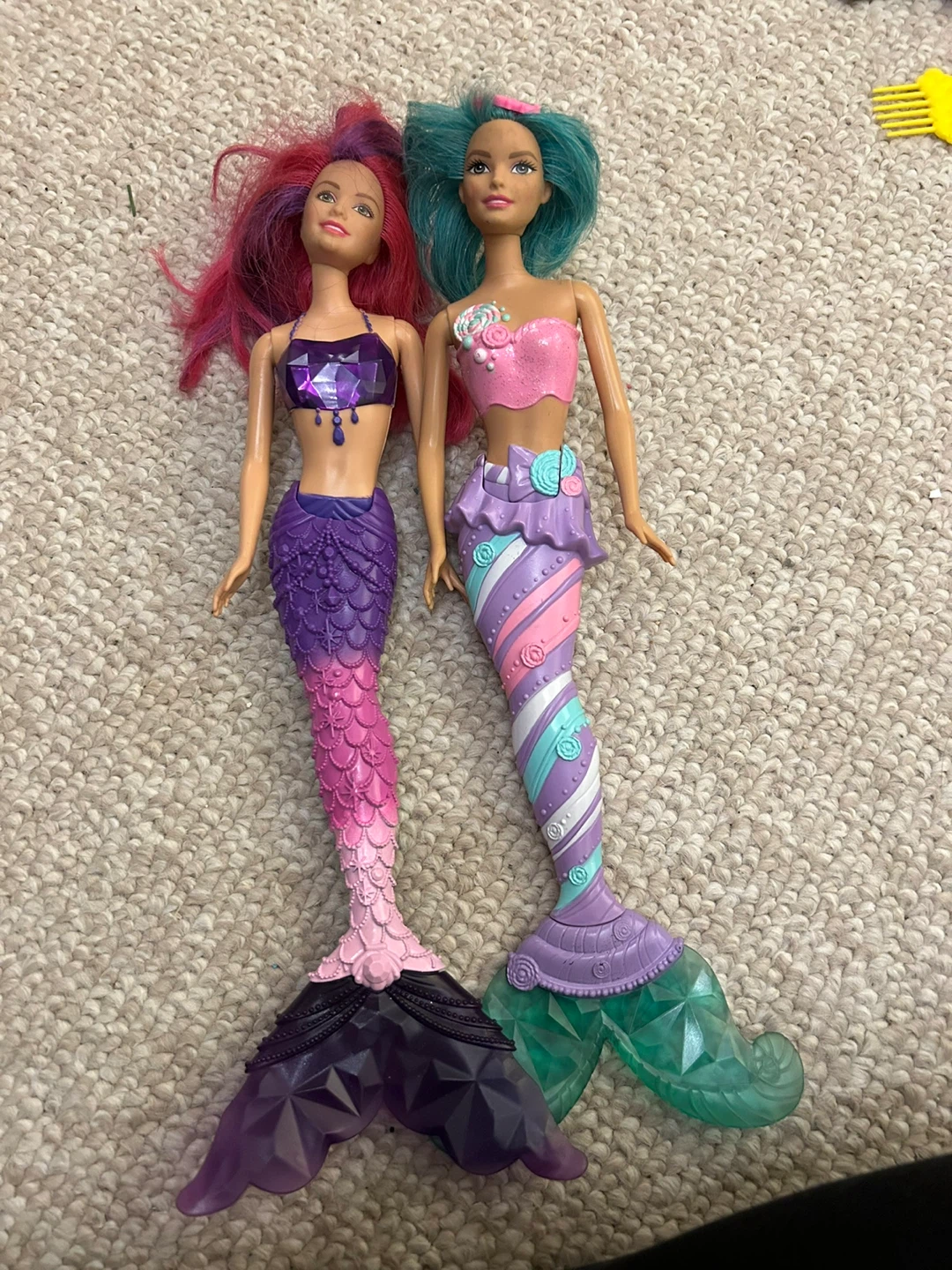 Barbie Mermaid Dolls (2) 🧡
