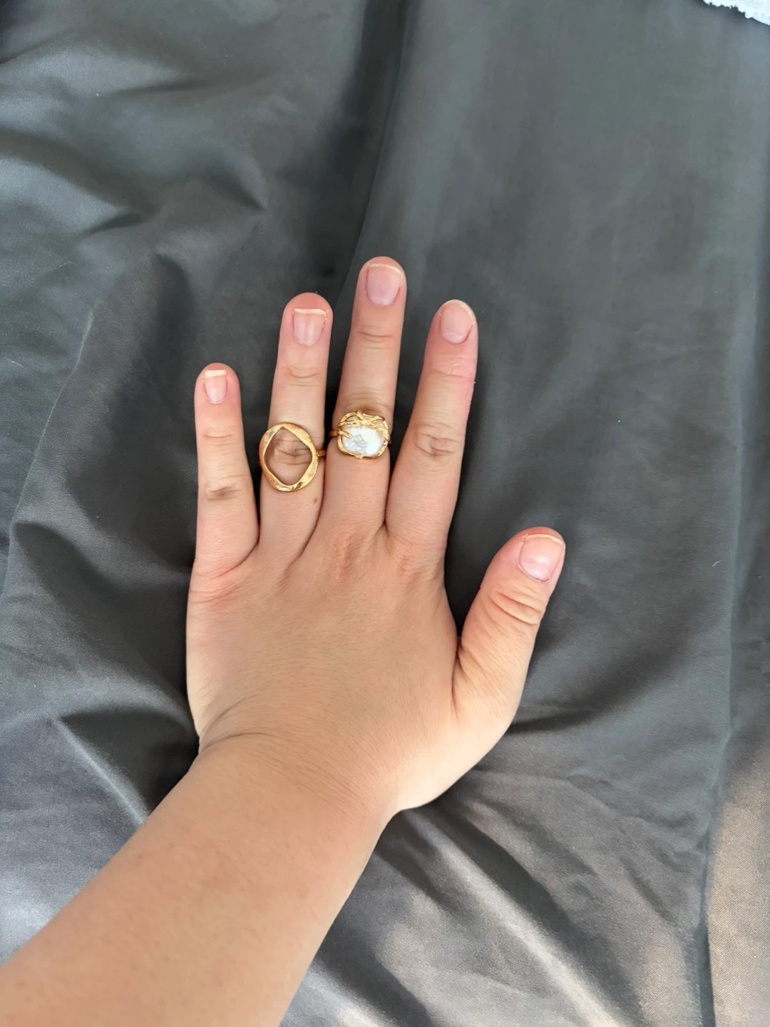 Brand new - Gold Tone Rings with Pearl Accent - photo 2
