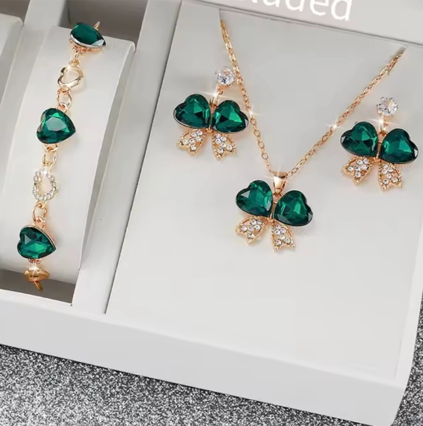 Green Heart Jewelry Set with Necklace, Earrings, and Bracelet
