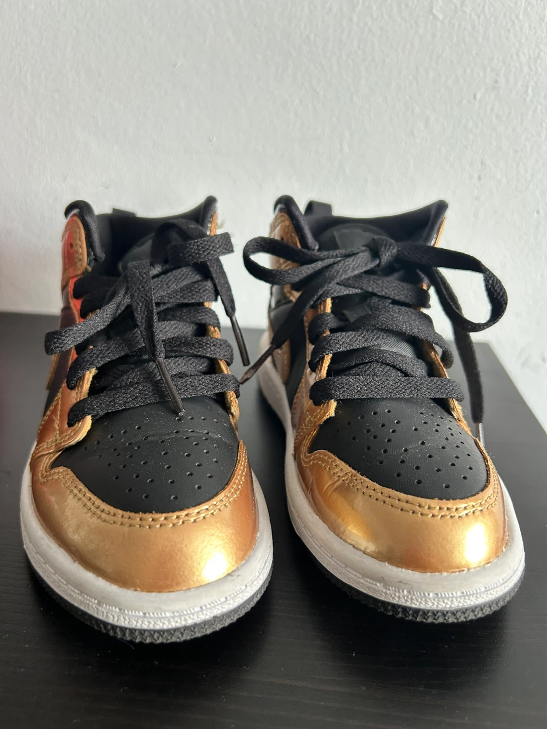 Jordan 1 Mid SE TD Toddler Shoes Gold Black - photo 2