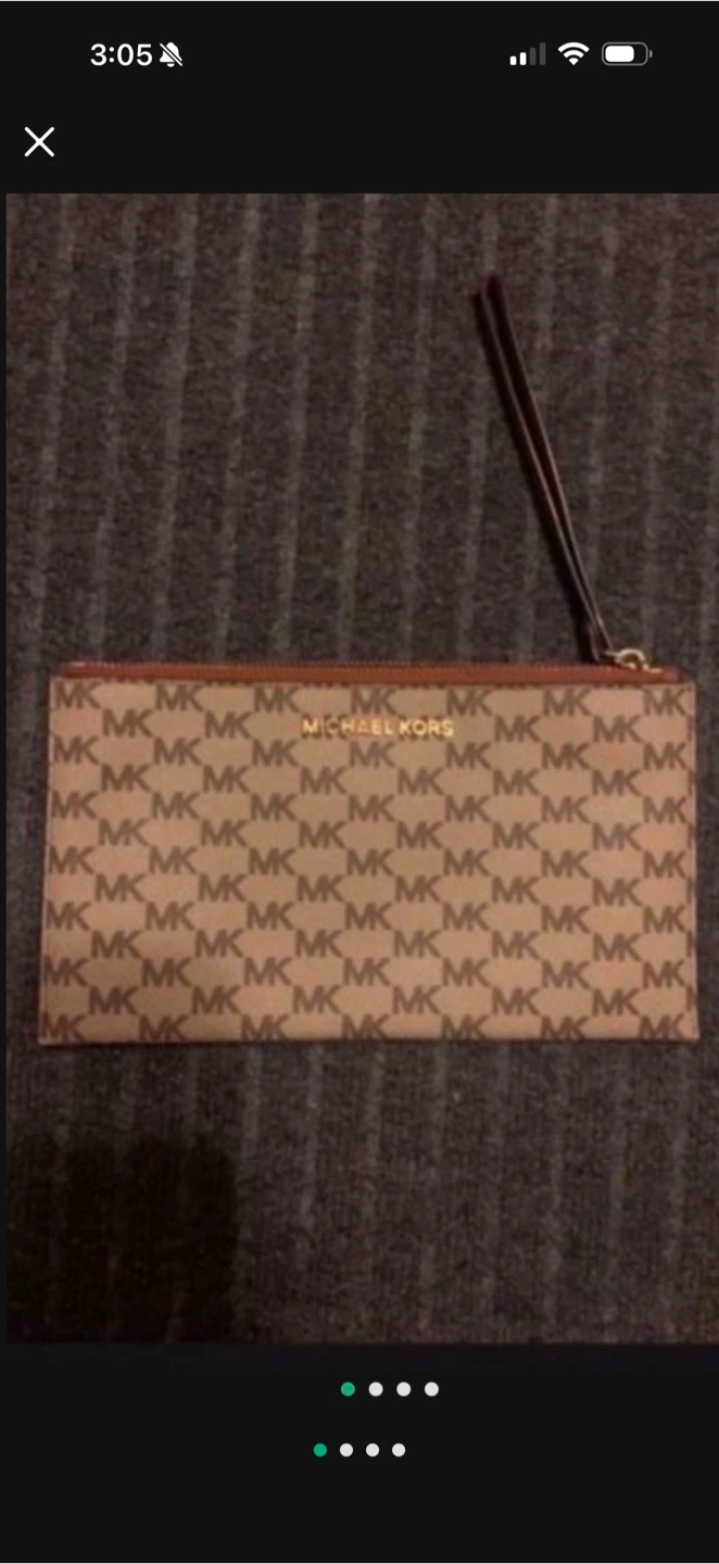 Michael Kors Wristlet Pouch