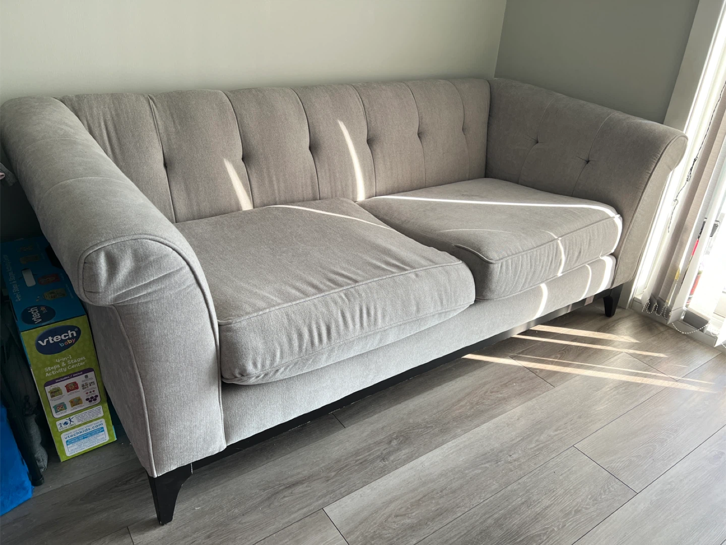 Light Grey Tufted Sofa - photo 2